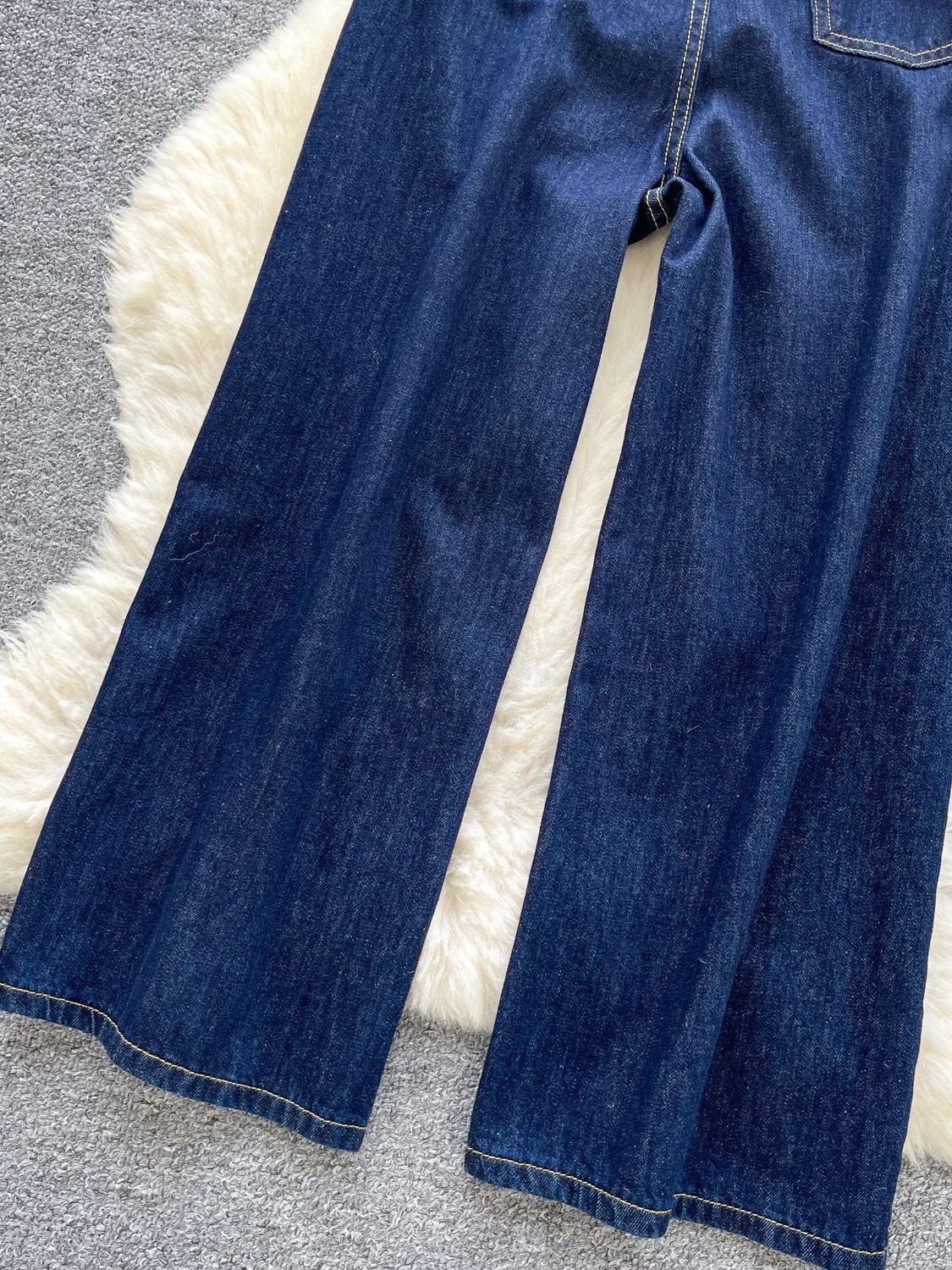 Hotter than you jeans JN182 image