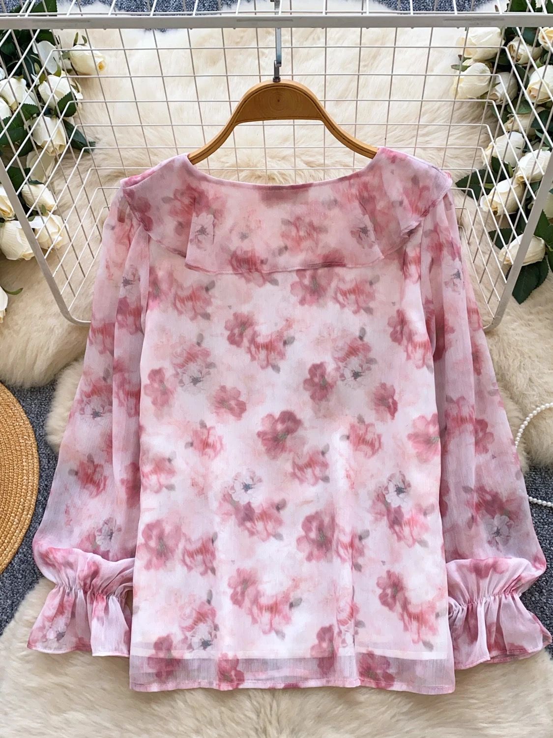 A necessity blouse BE462 image