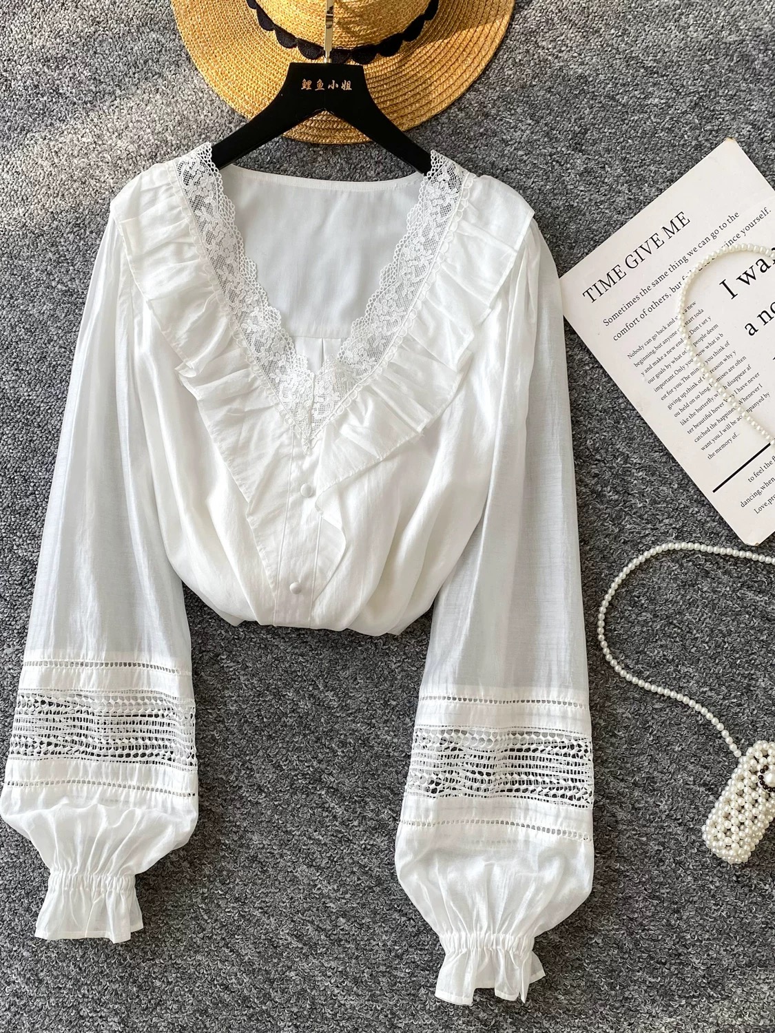 Charlie’s dream blouse BE465