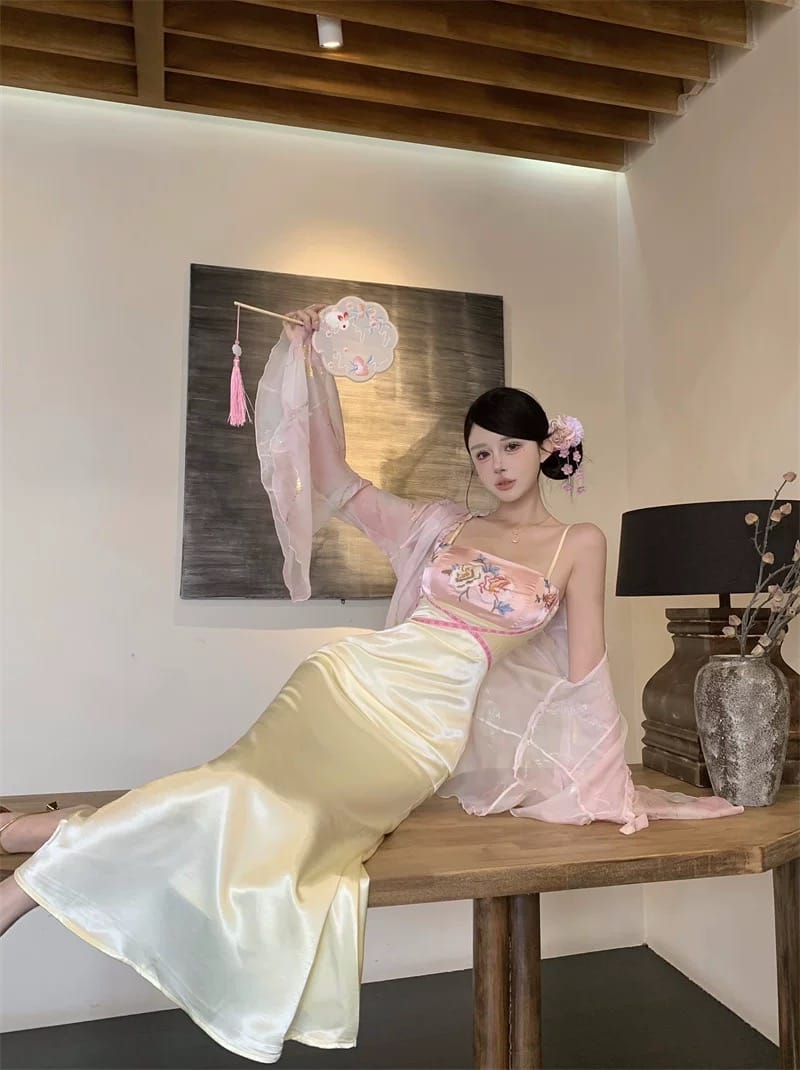 Day dream embroidery dress CD1330 image