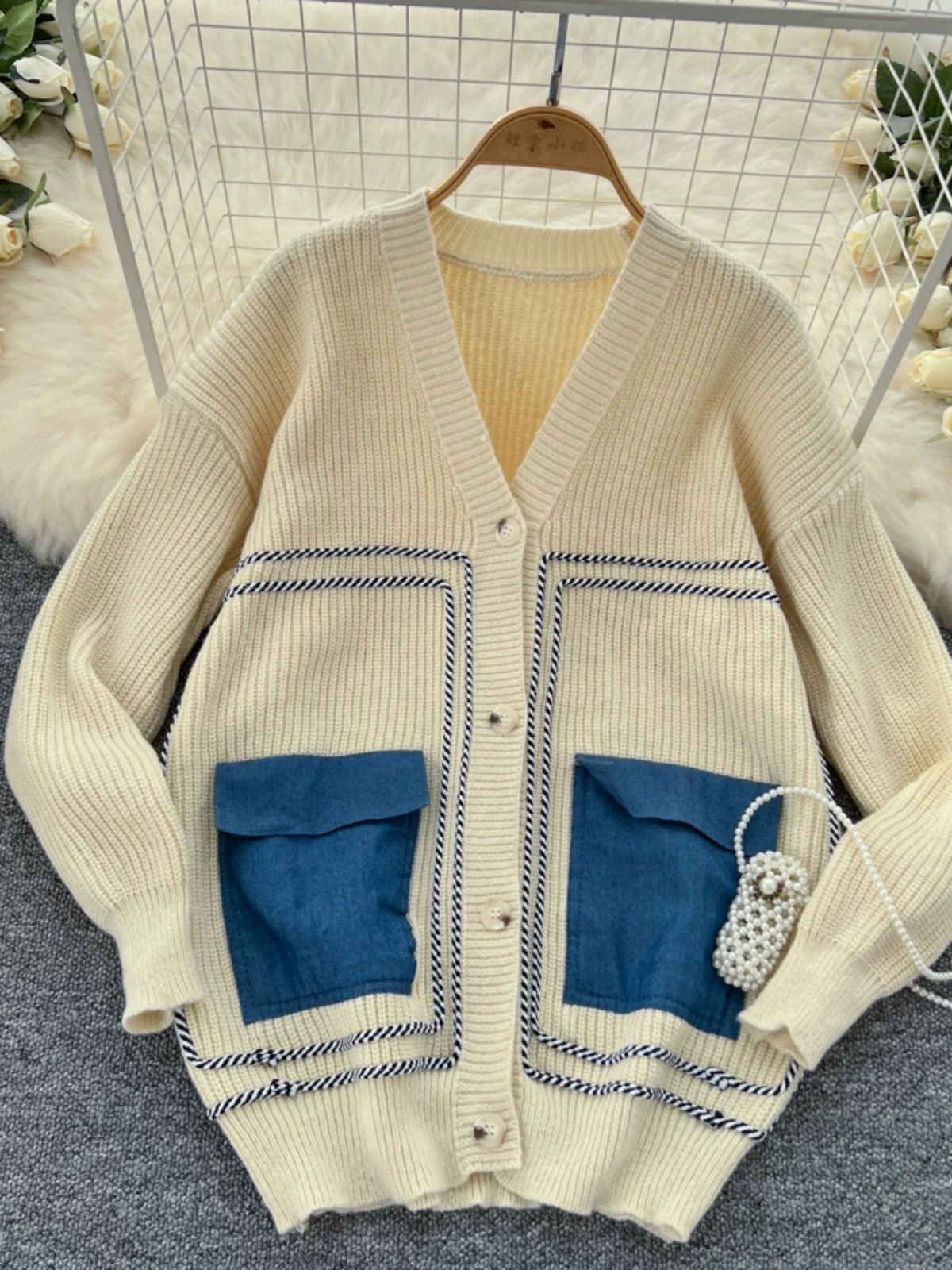Whole new world sweater KS112 image
