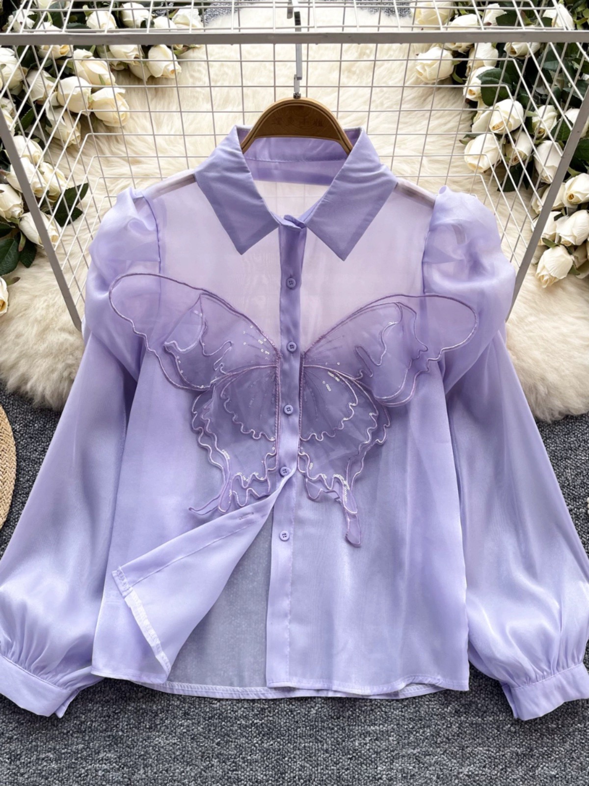 Straight to it butterfly blouse BE433 image
