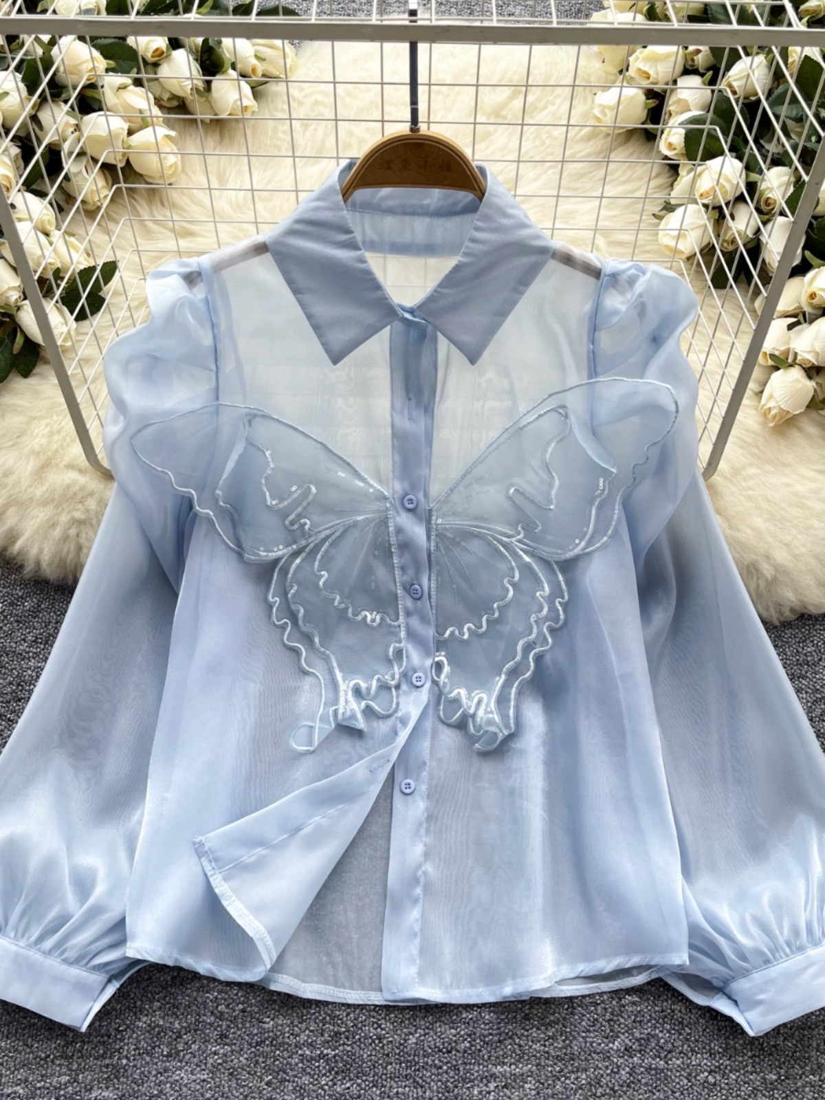 Straight to it butterfly blouse BE433 image