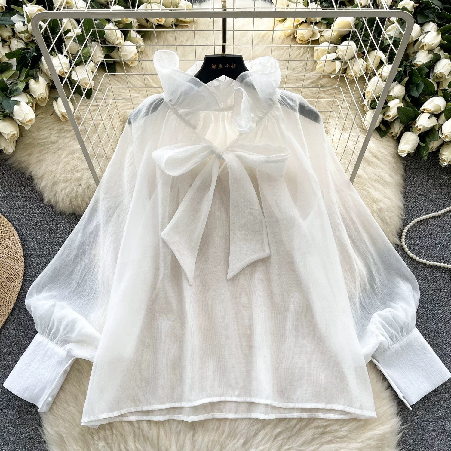 Tied together blouse BE359 image
