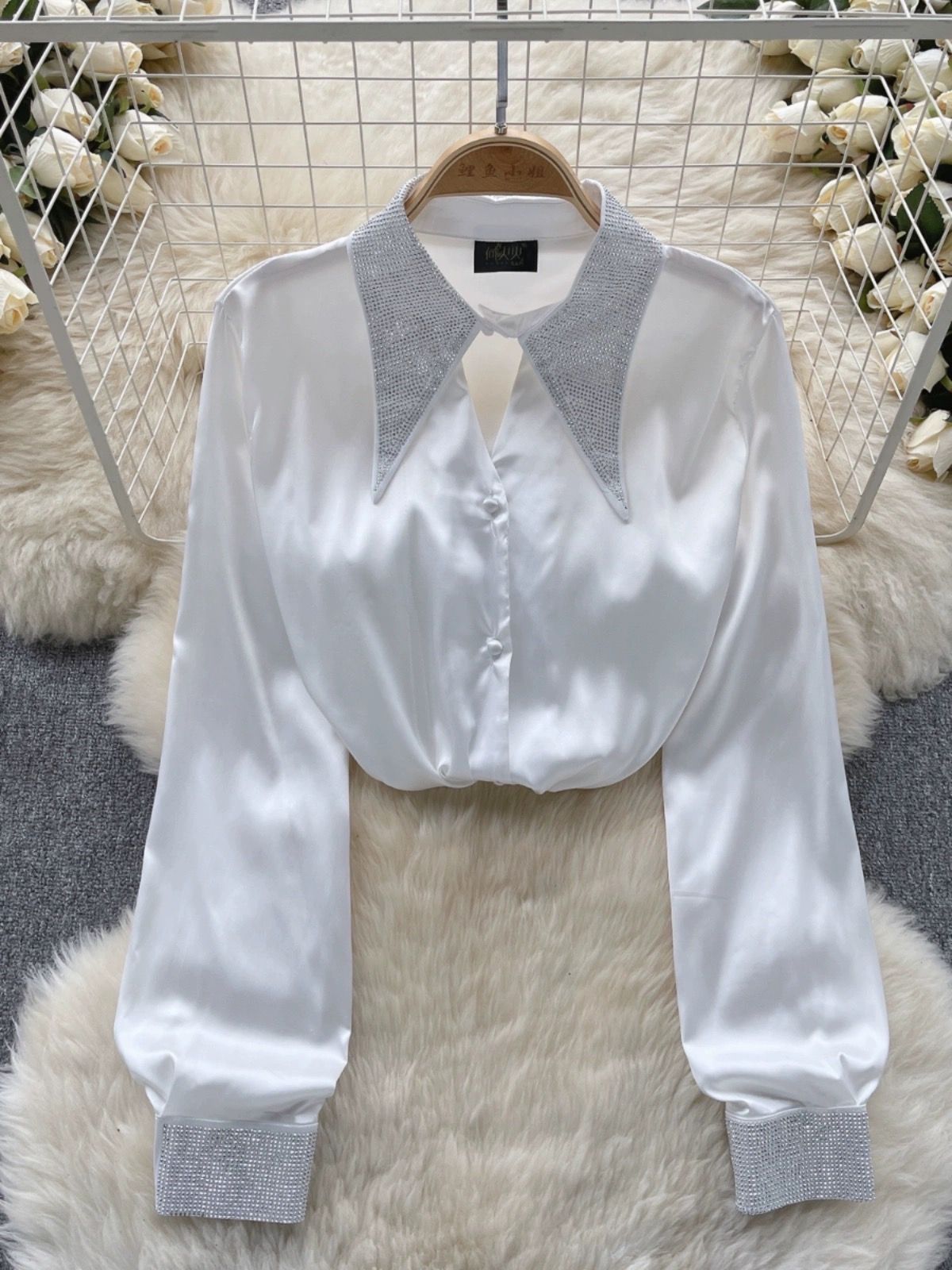 Keep me near blouse BE329 image