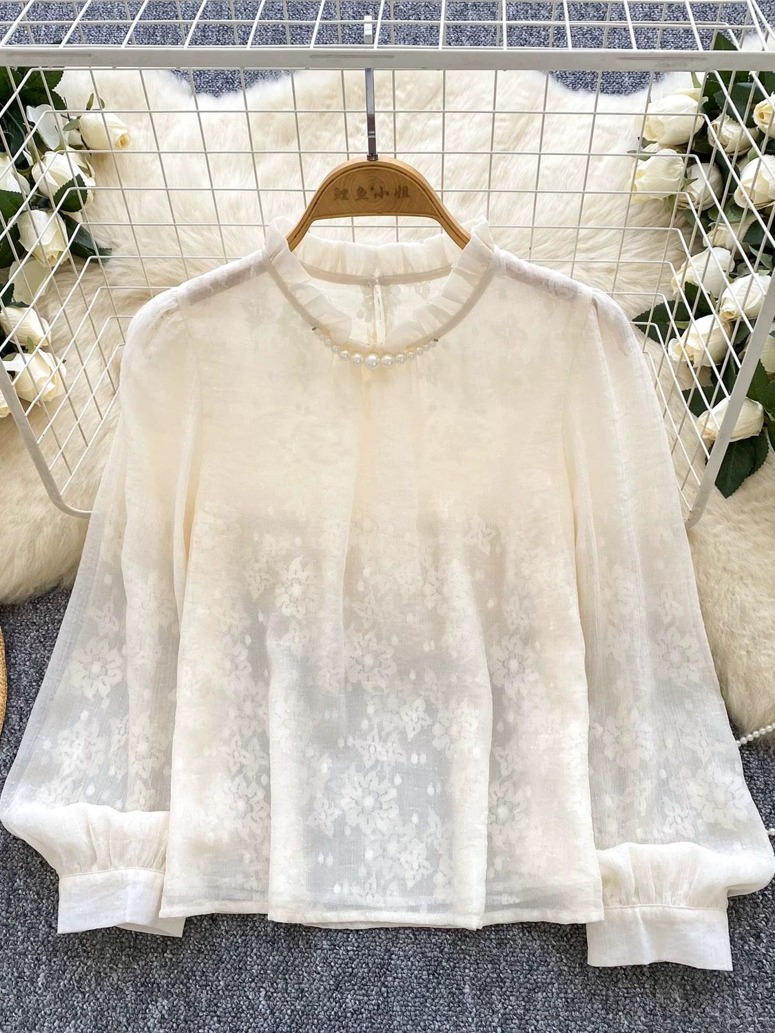 Making appearances blouse BE446 image