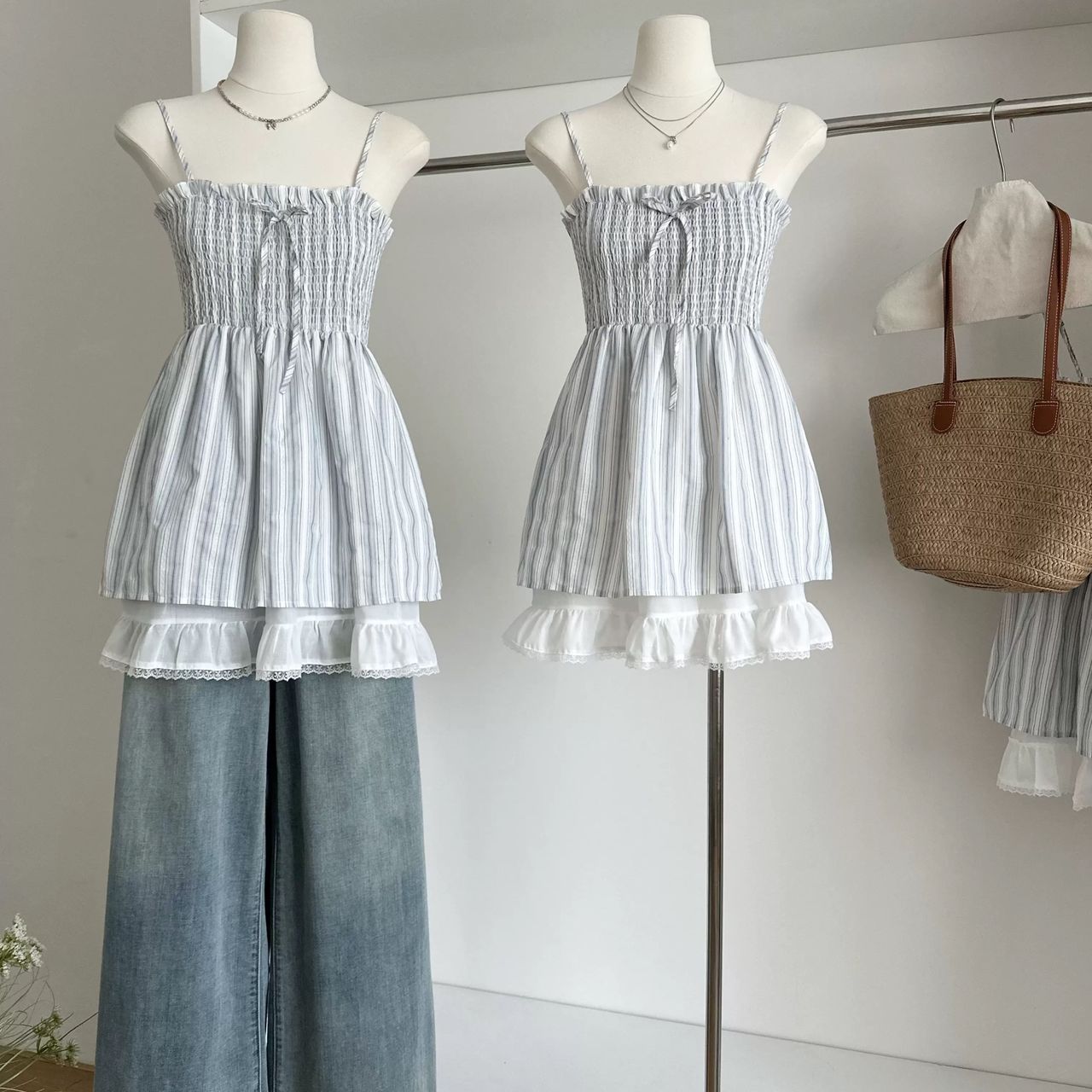 Queen of the stage top CTO967 image