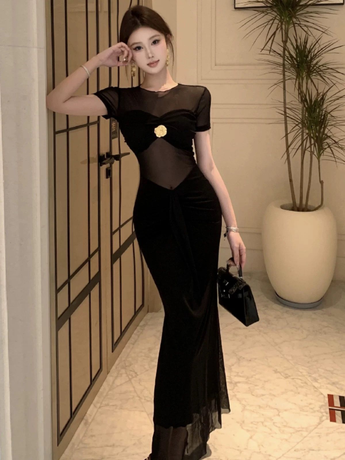 Can’t tame me dress FD838 image