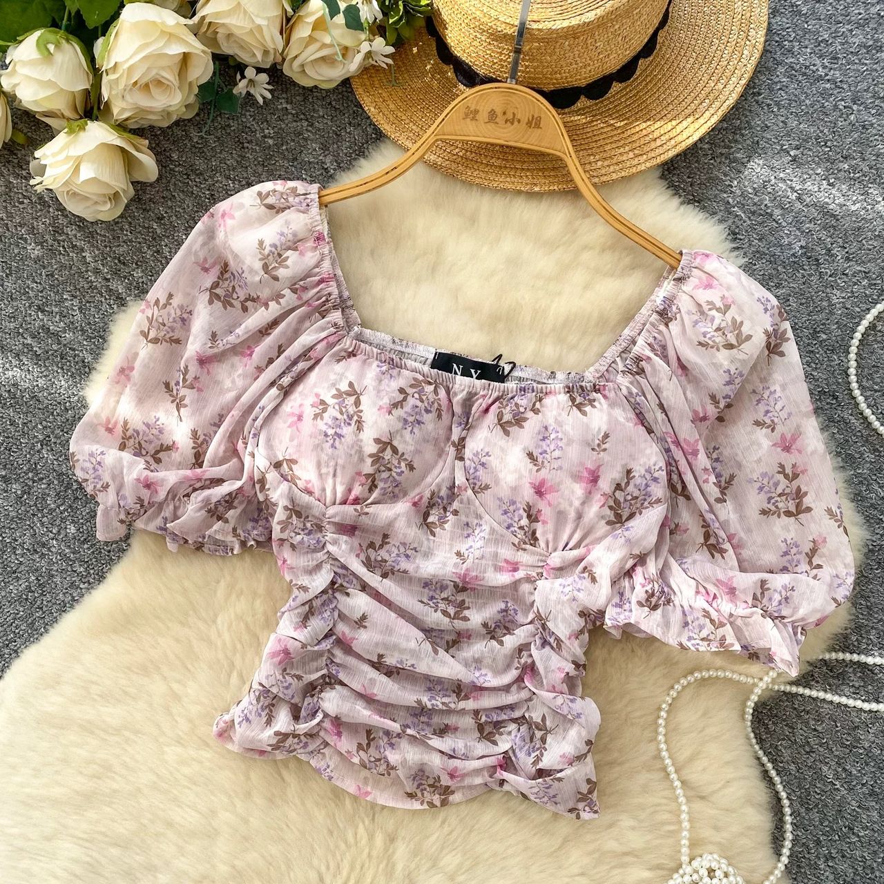 Falling for me top CTO973 image