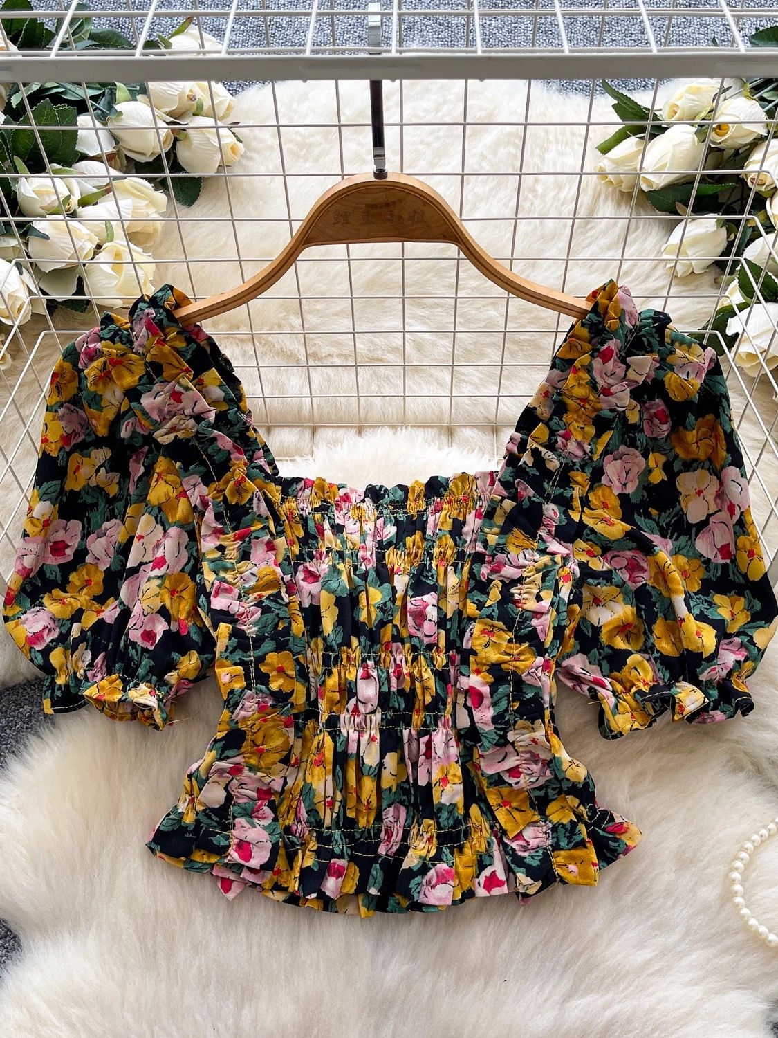 Hot babe in Miami top CTO1010 image