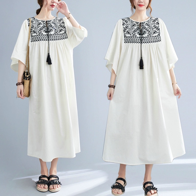 Easy glow embroidery dress CD1320 image