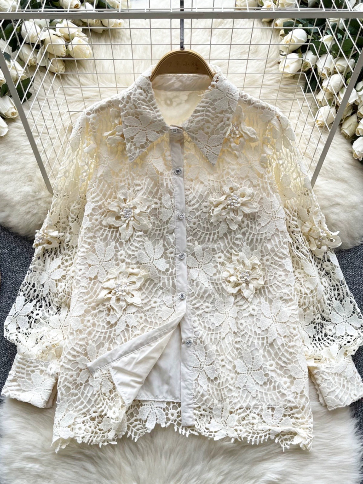 Getting into it lace blouse BE435 image