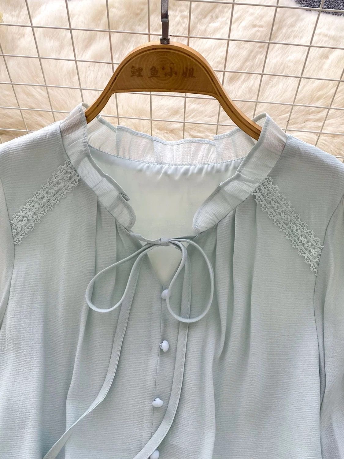 Hustle babe blouse BE444 image