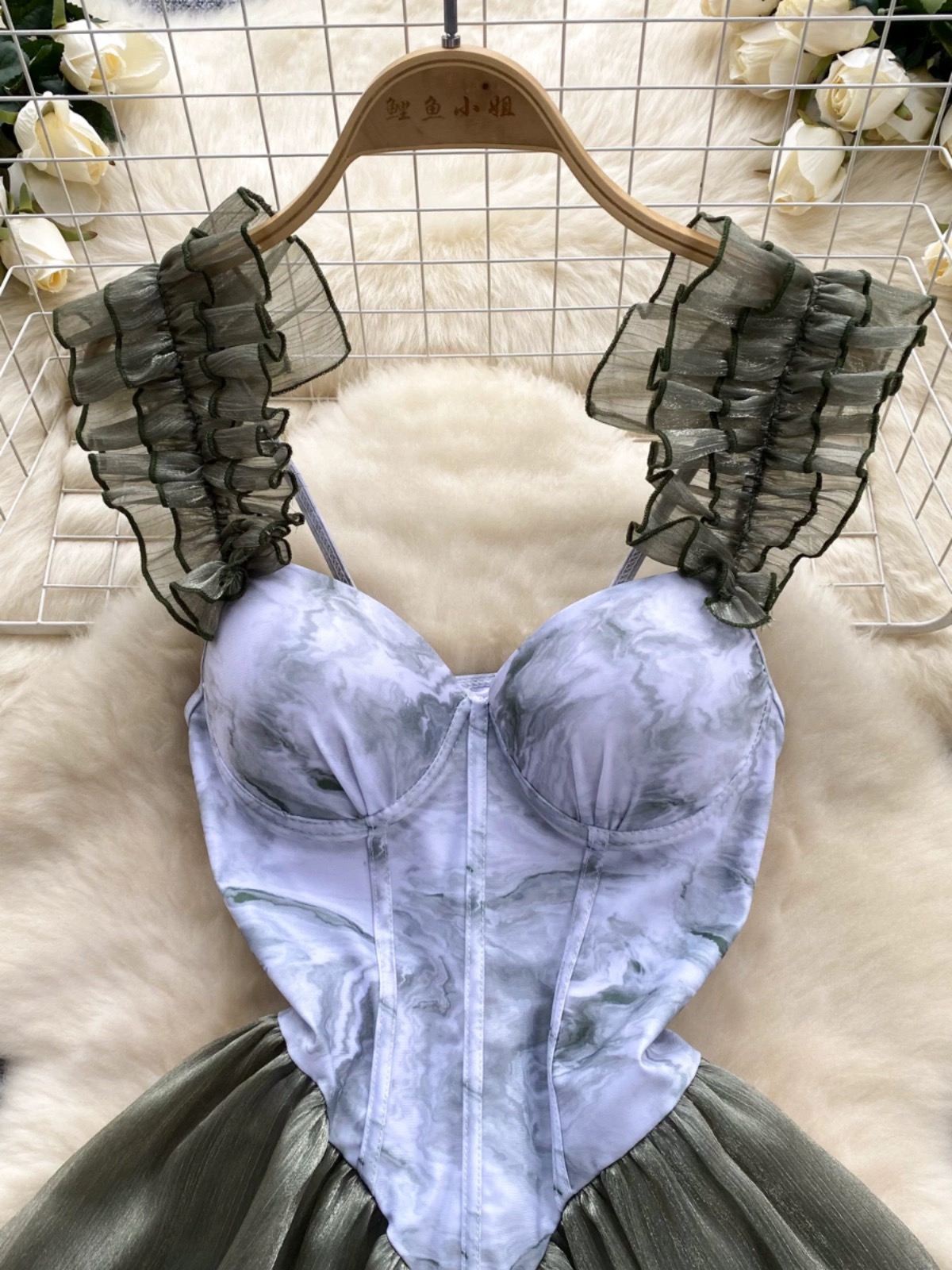 Collecting files dress FD943 image