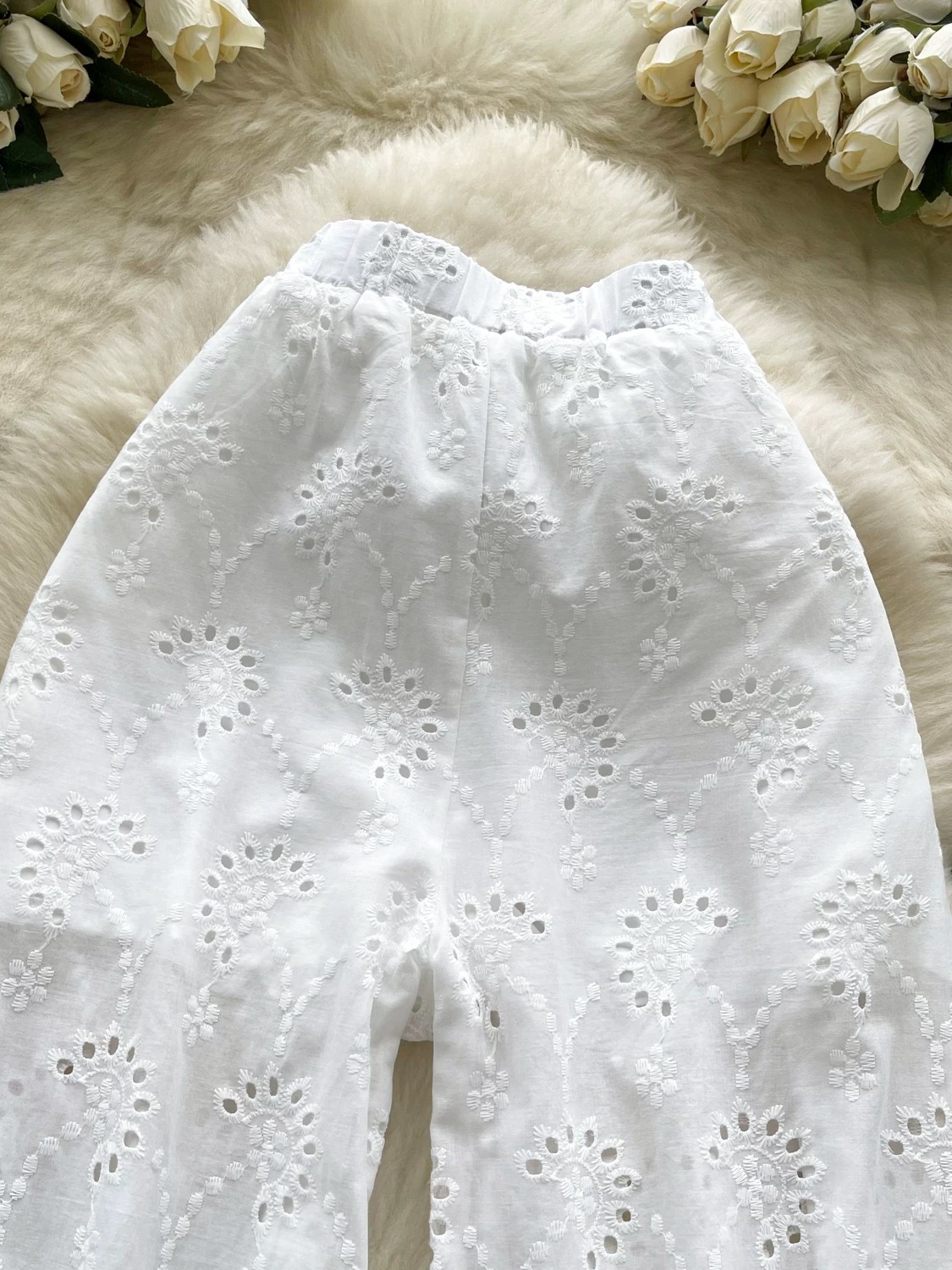 Trust a few lace pants CP85 image