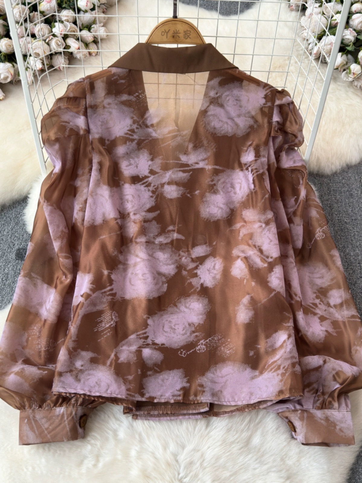 Whispering slay blouse BE402 image