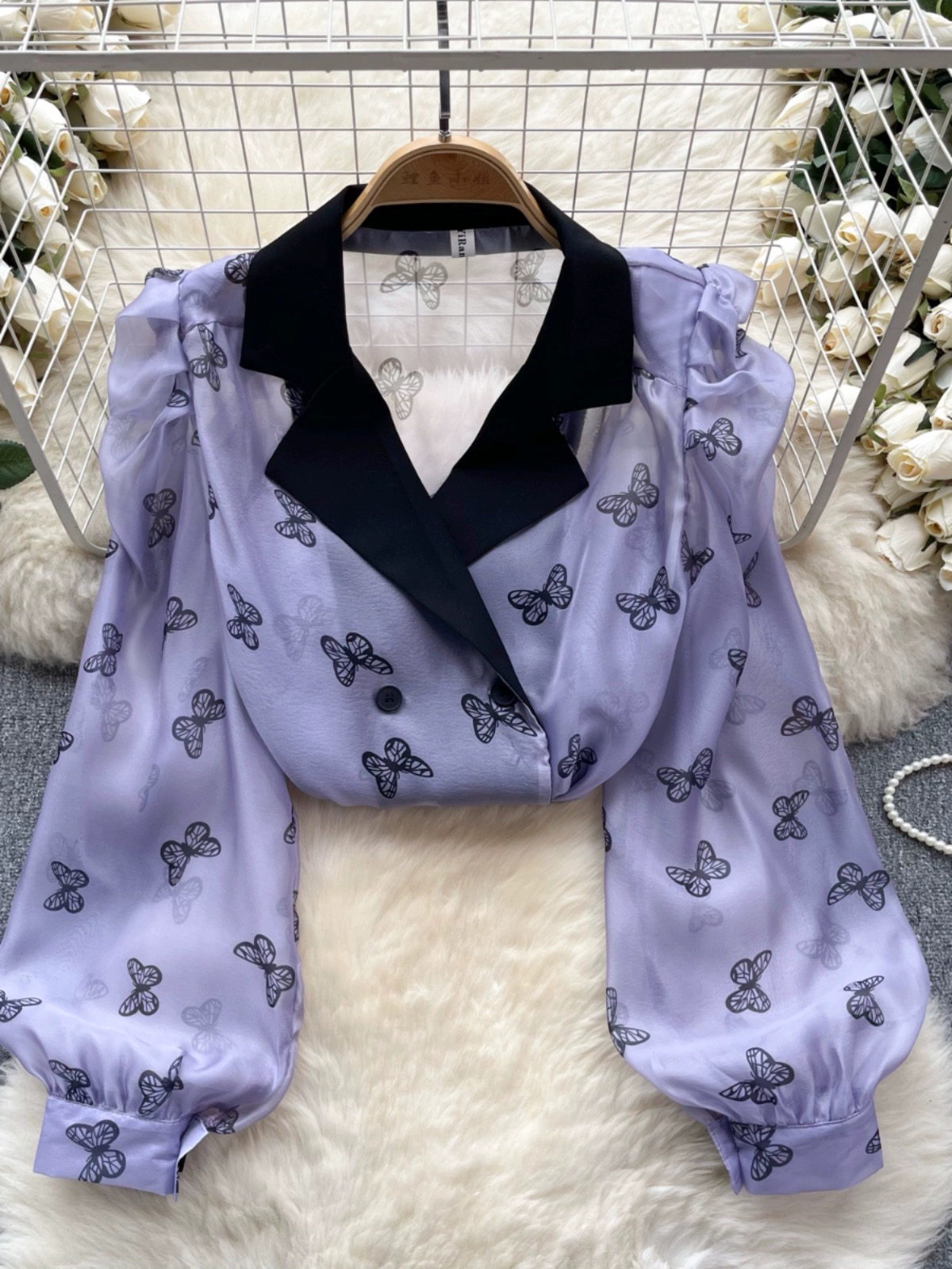 Passionate embrace blouse BE403