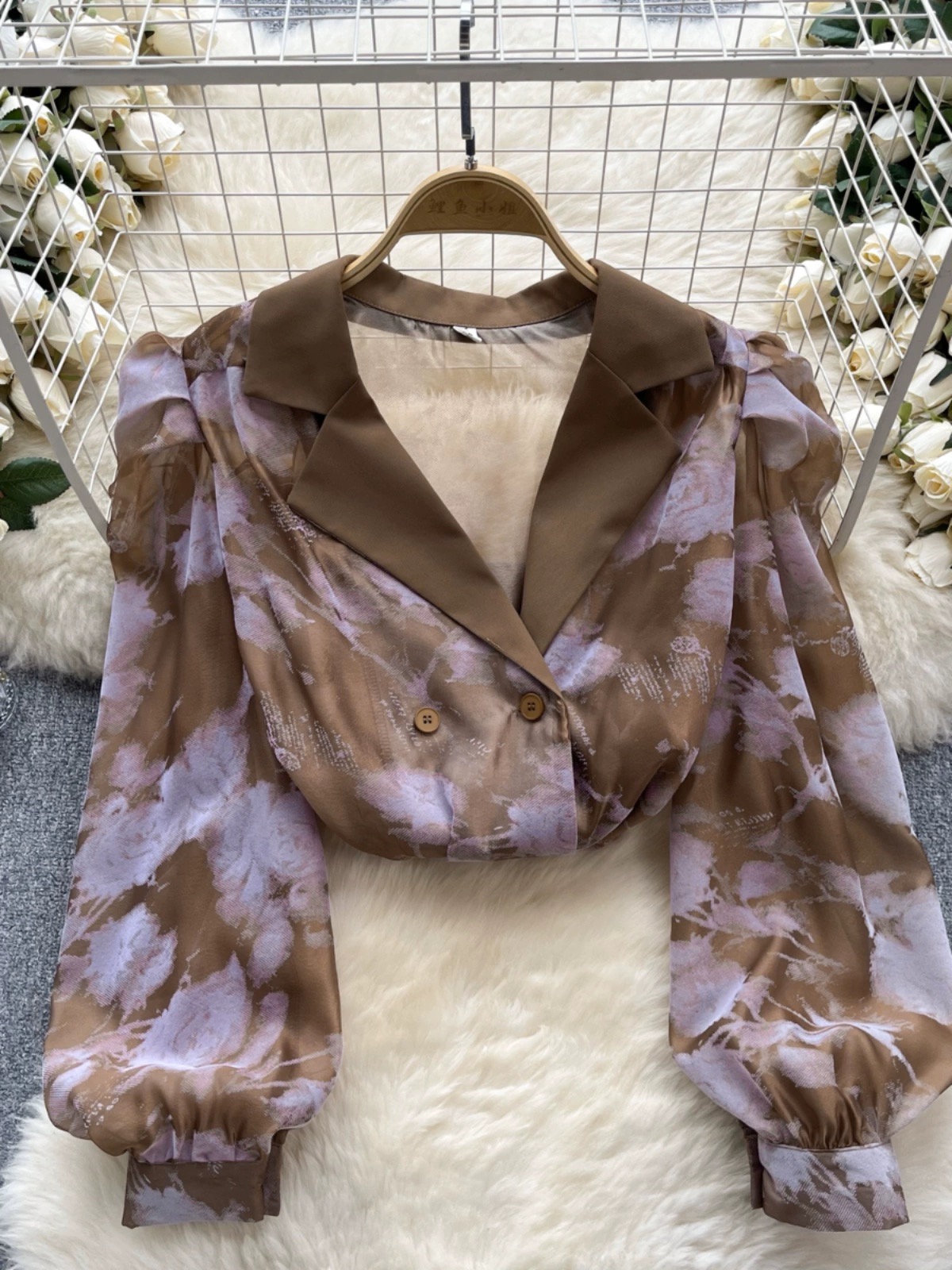 Passionate embrace blouse BE403 image