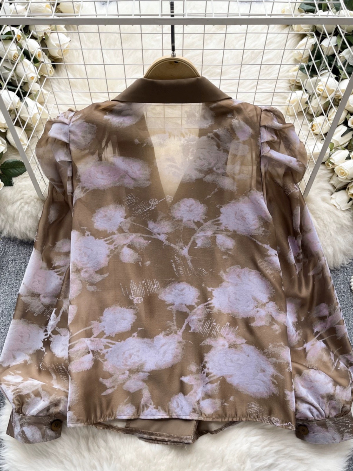 Passionate embrace blouse BE403 image