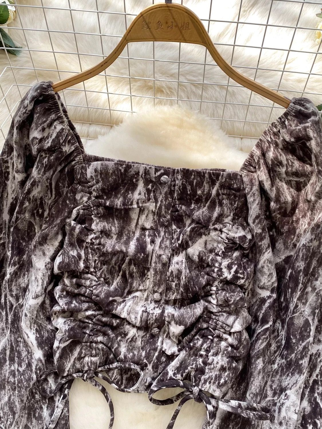 Nemara top CTO1051 image