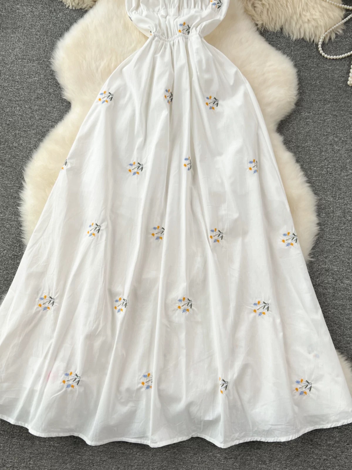 Angel in disguise dress CD2004 image
