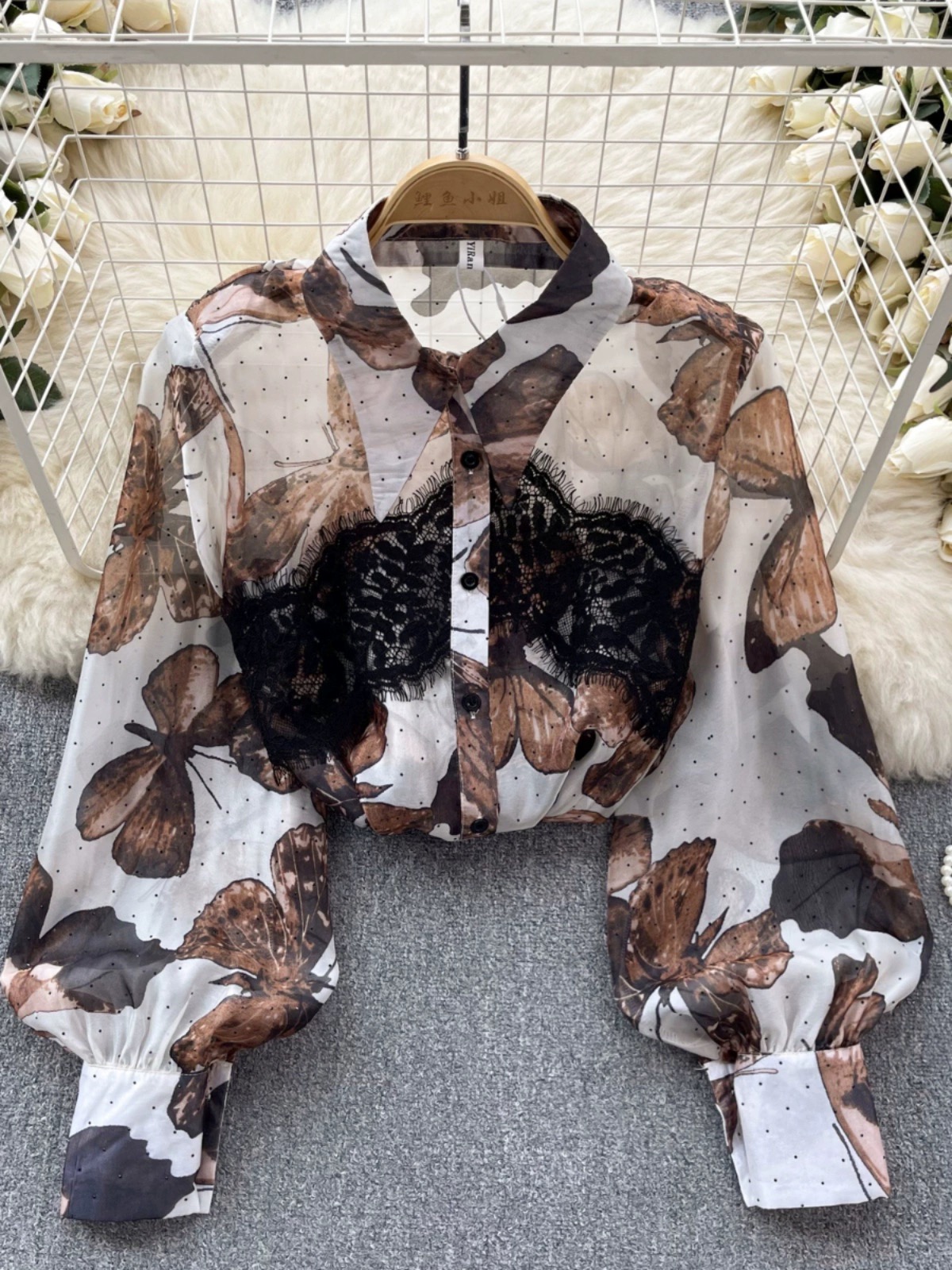 Love at first sight blouse BE414 image