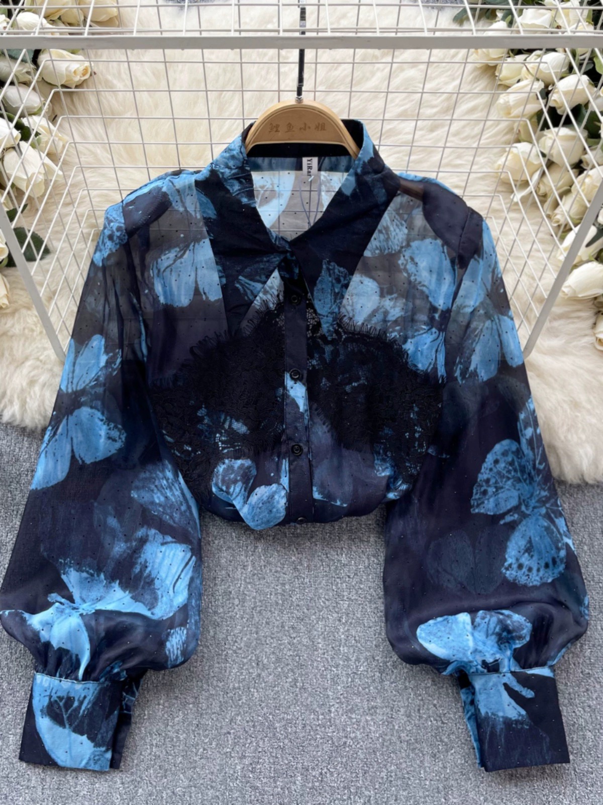 Love at first sight blouse BE414
