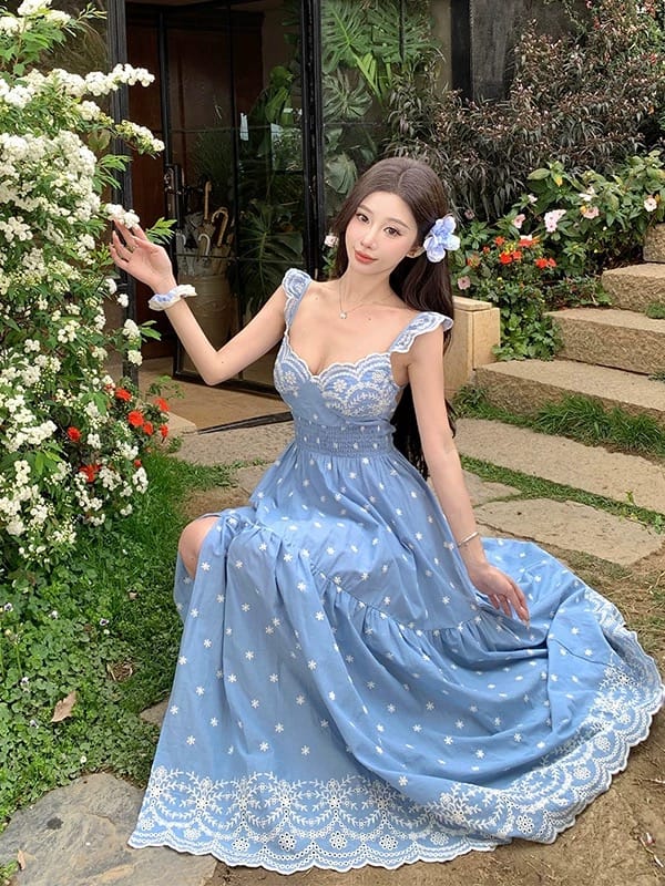 Champagne kisses dress CD617 image