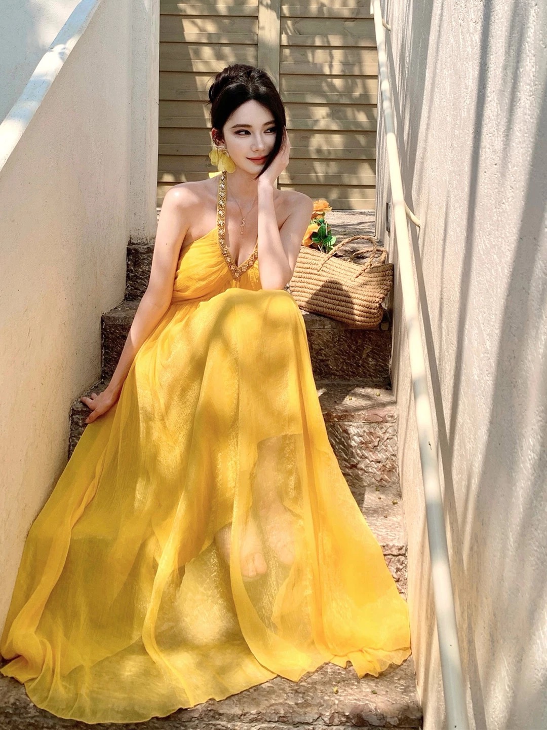 She’s a baddie midi dress CD573