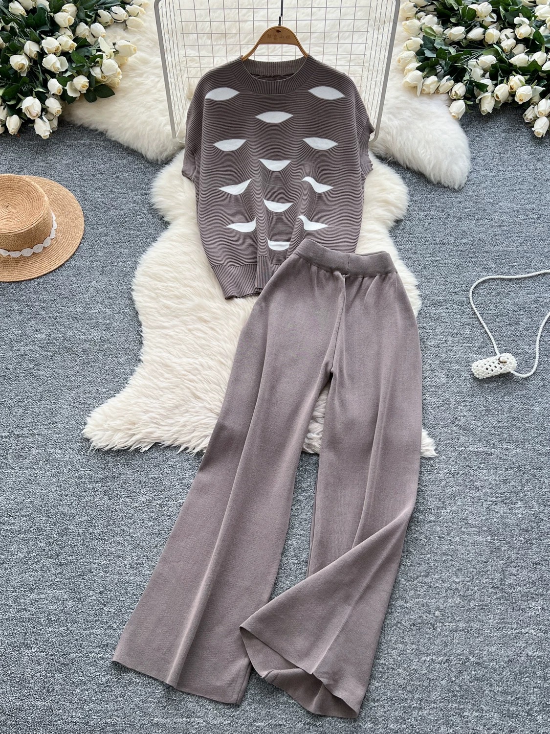A bit flirty set STP138 image