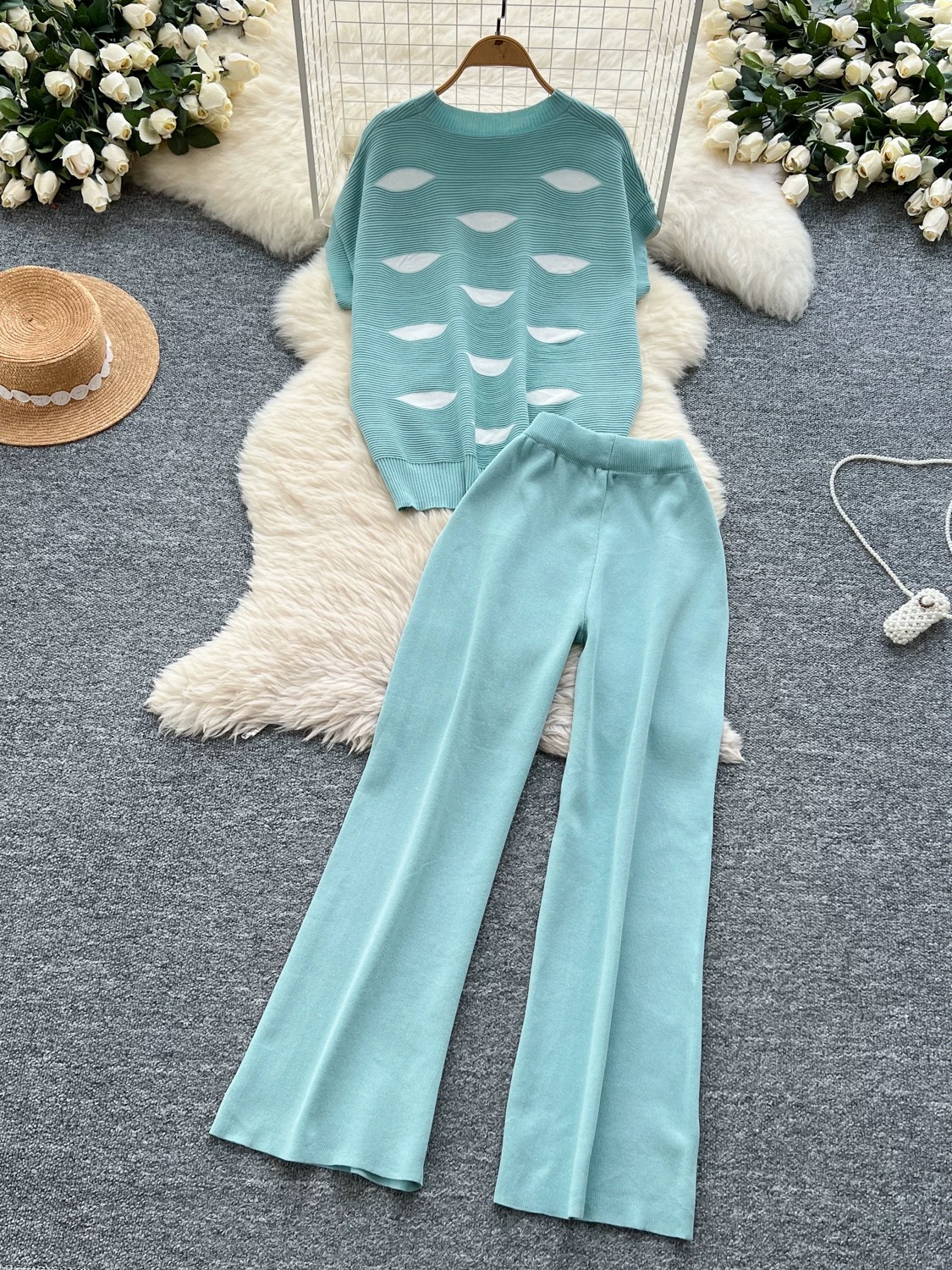 A bit flirty set STP138 image