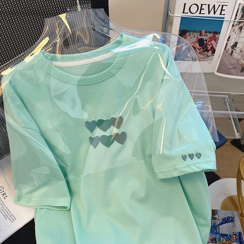 Elegant tee image