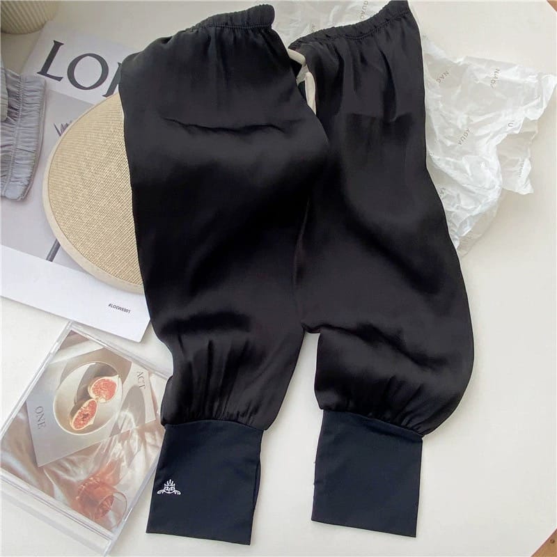 Modern girl silk sleeves AC168 image