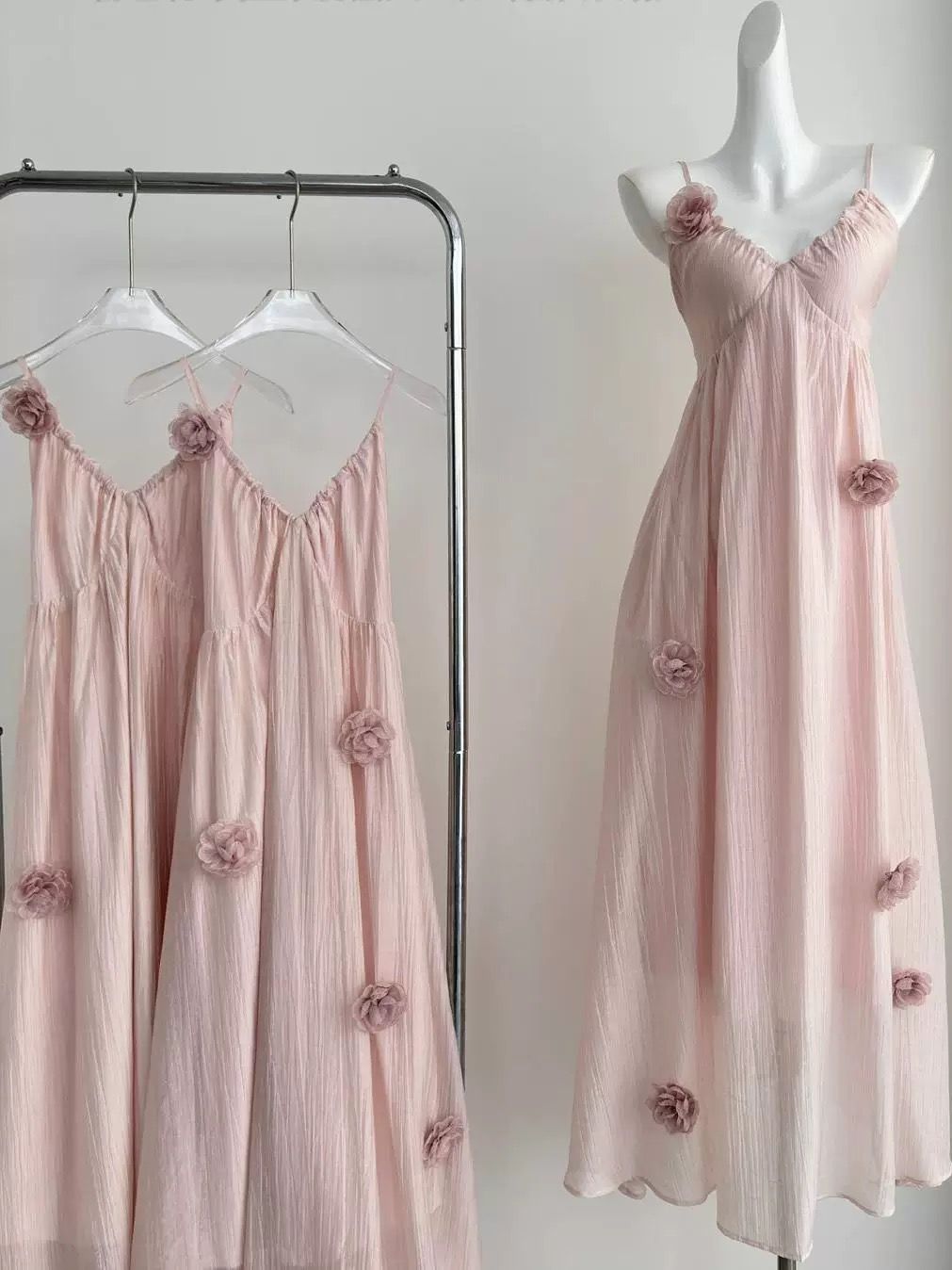 What lies underneath dress CD1070 image