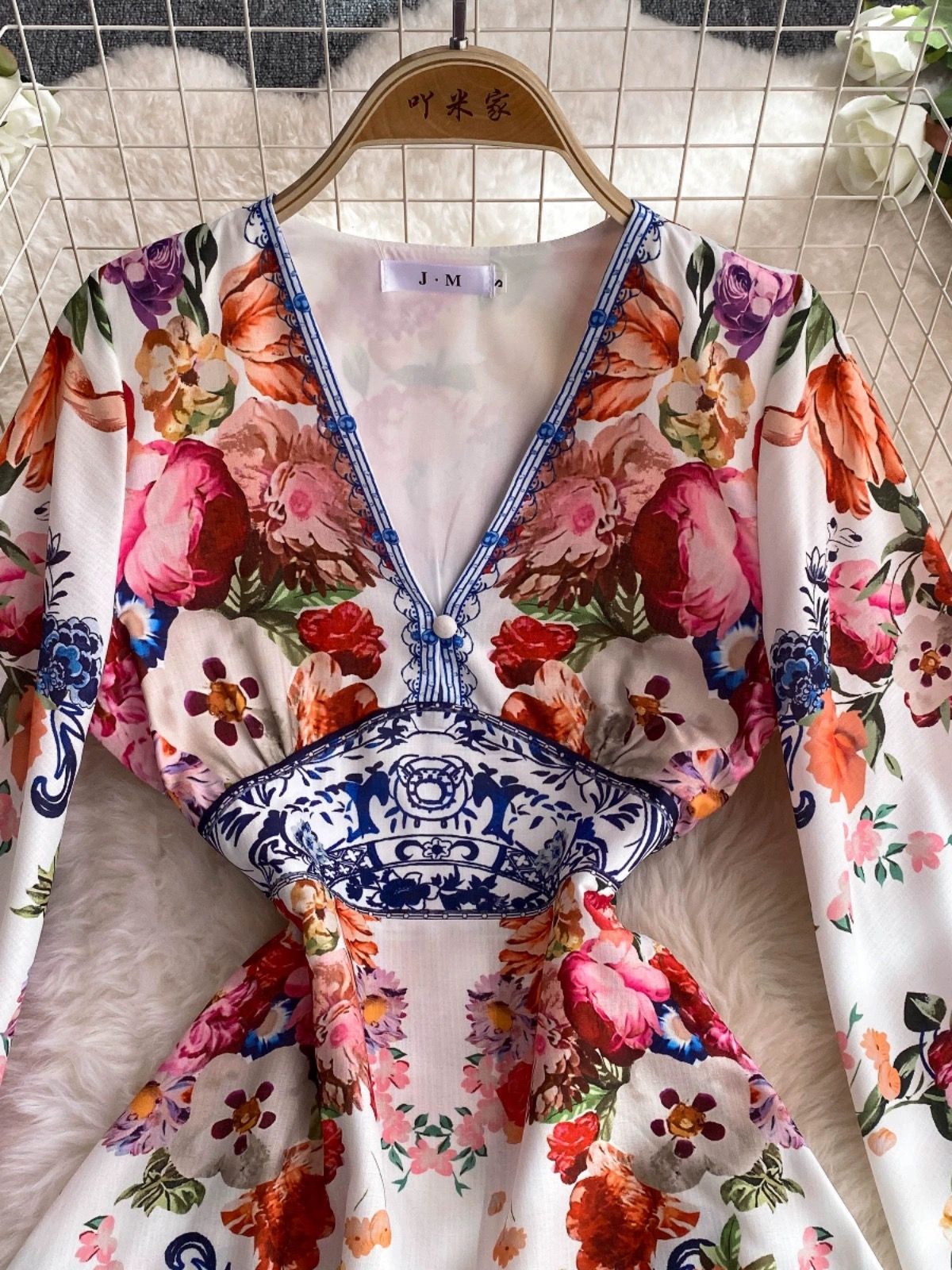 Golden moments dress ED446 image