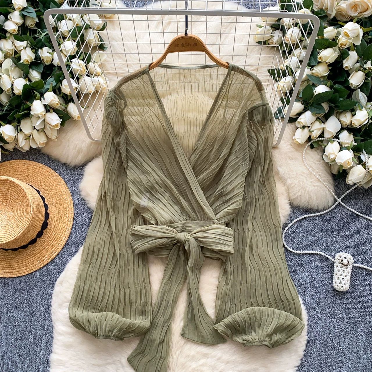 No strings attached top CTO945 image