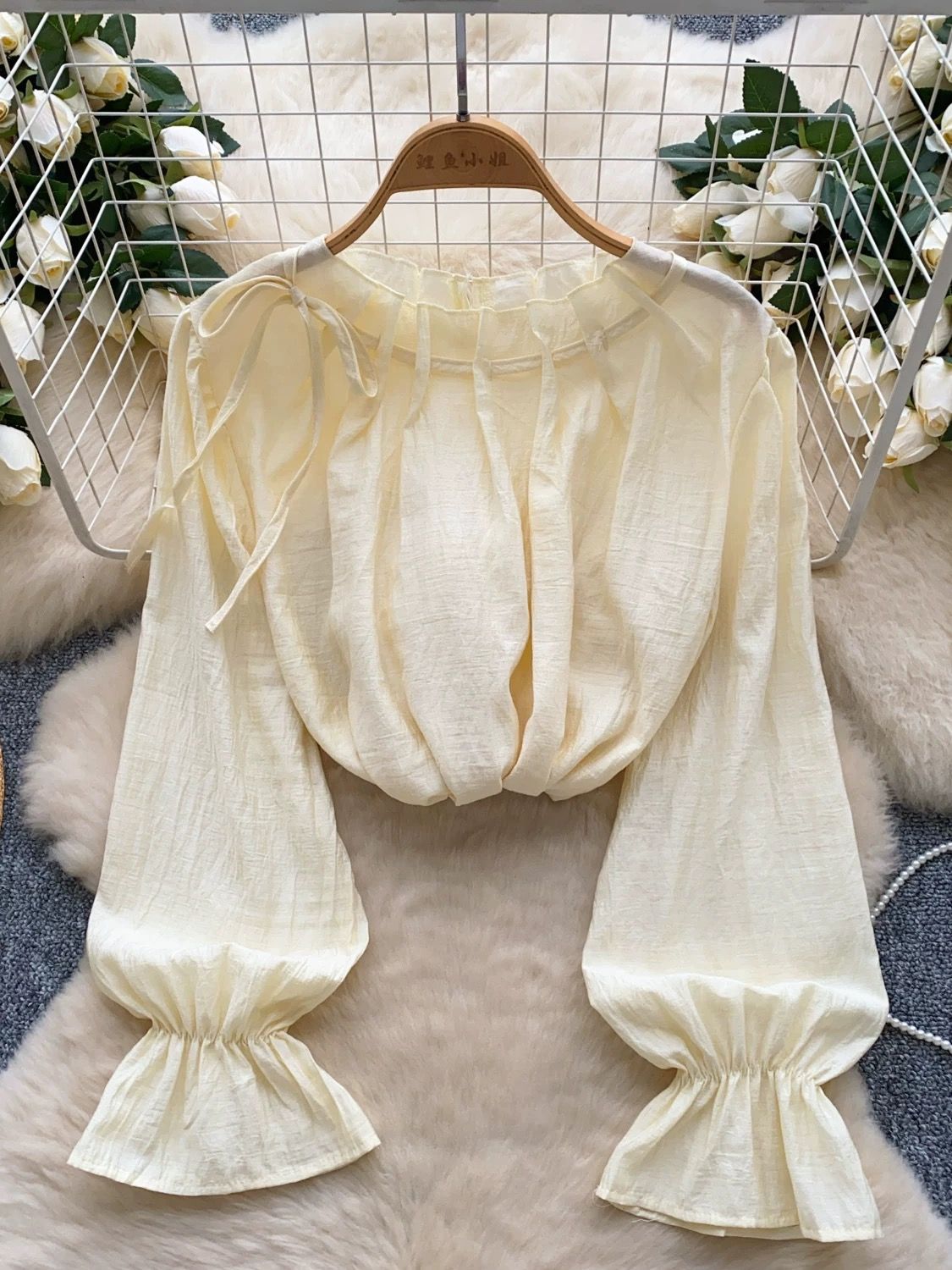 Love is blooming top CTO136 image