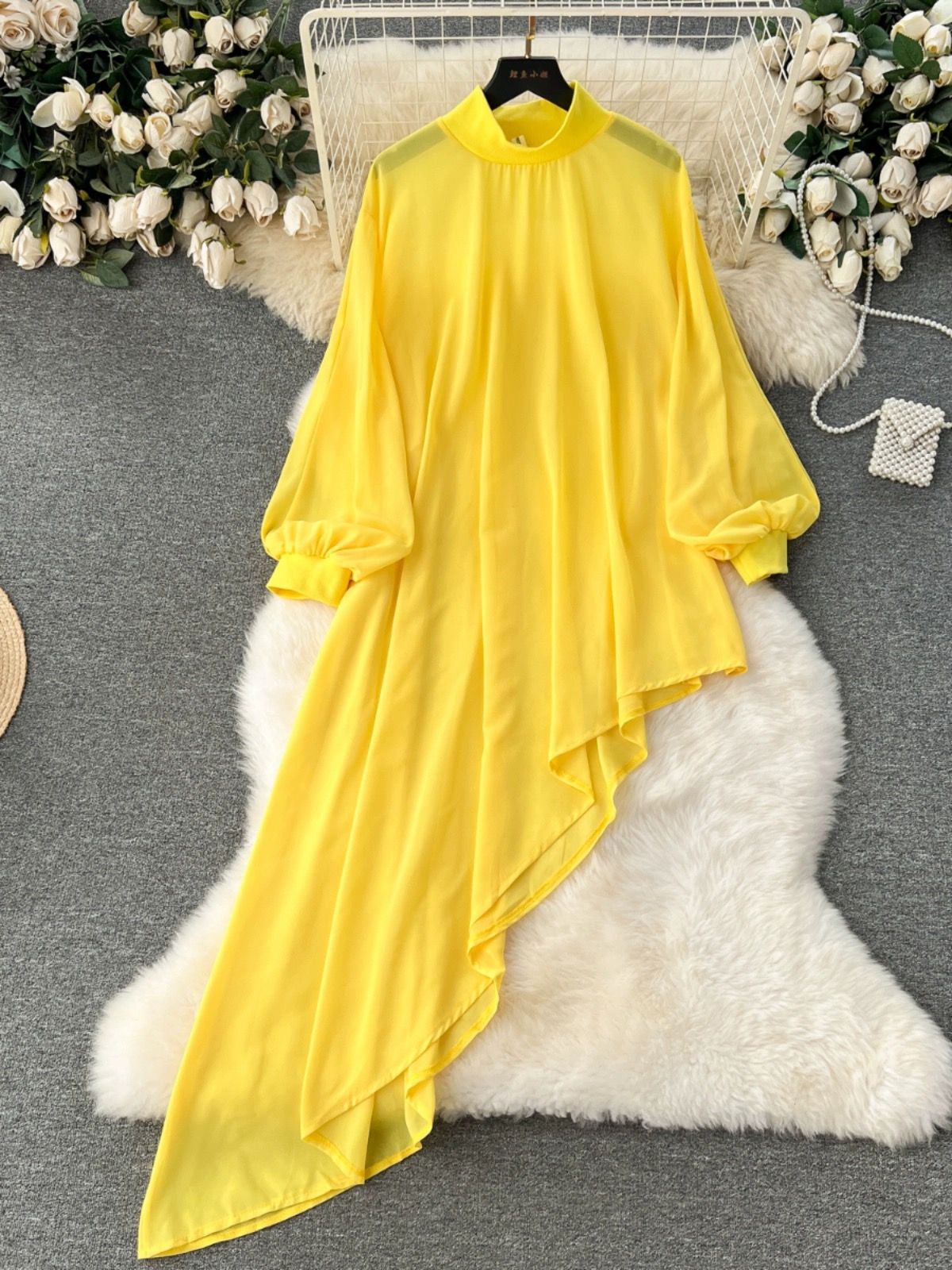 Stunting on them dress CD1496 image