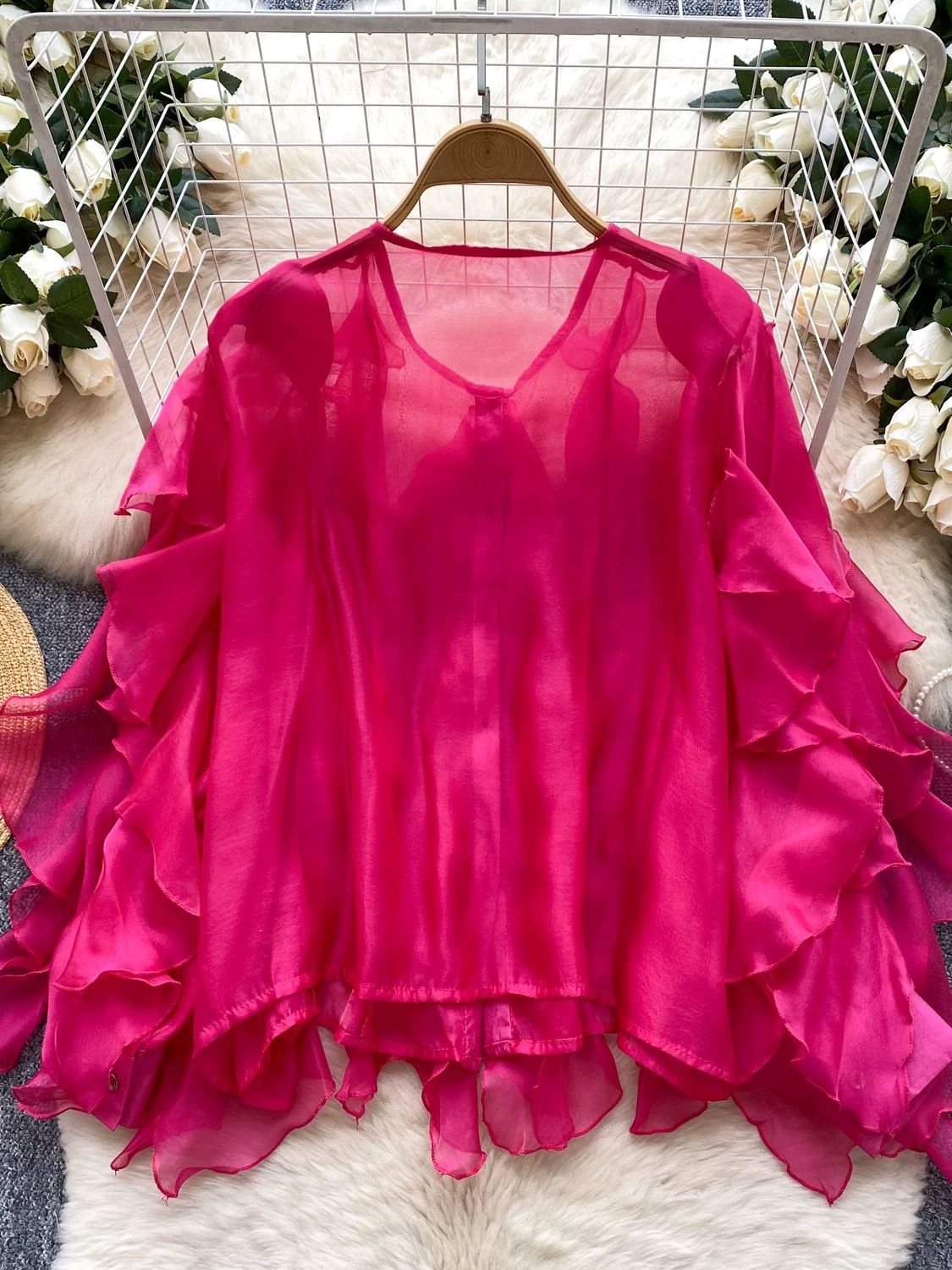 A hot babe blouse BE370 image