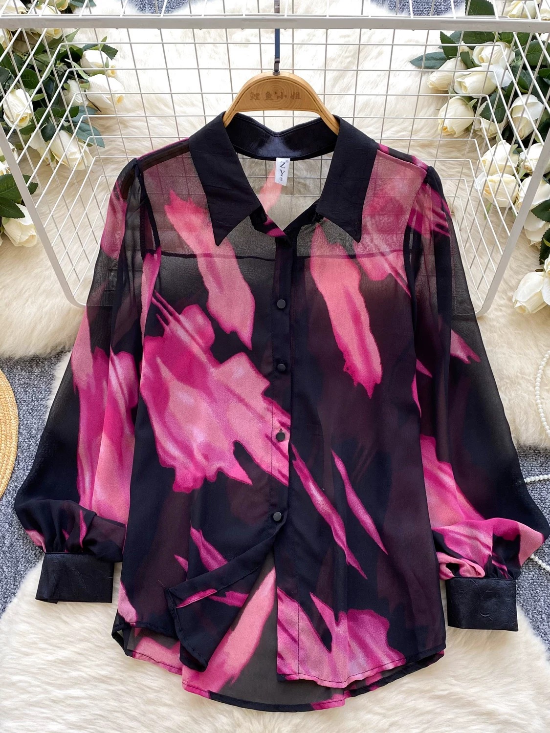 Fit for a queen shirt SH172