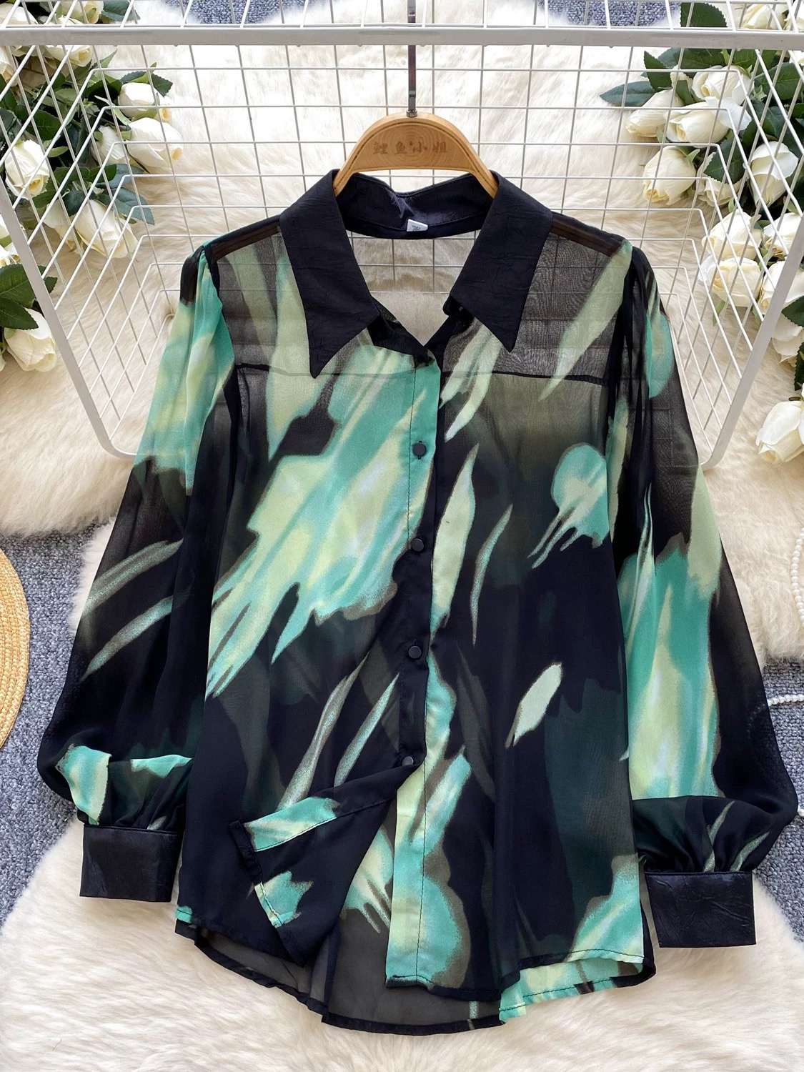 Fit for a queen shirt SH172 image