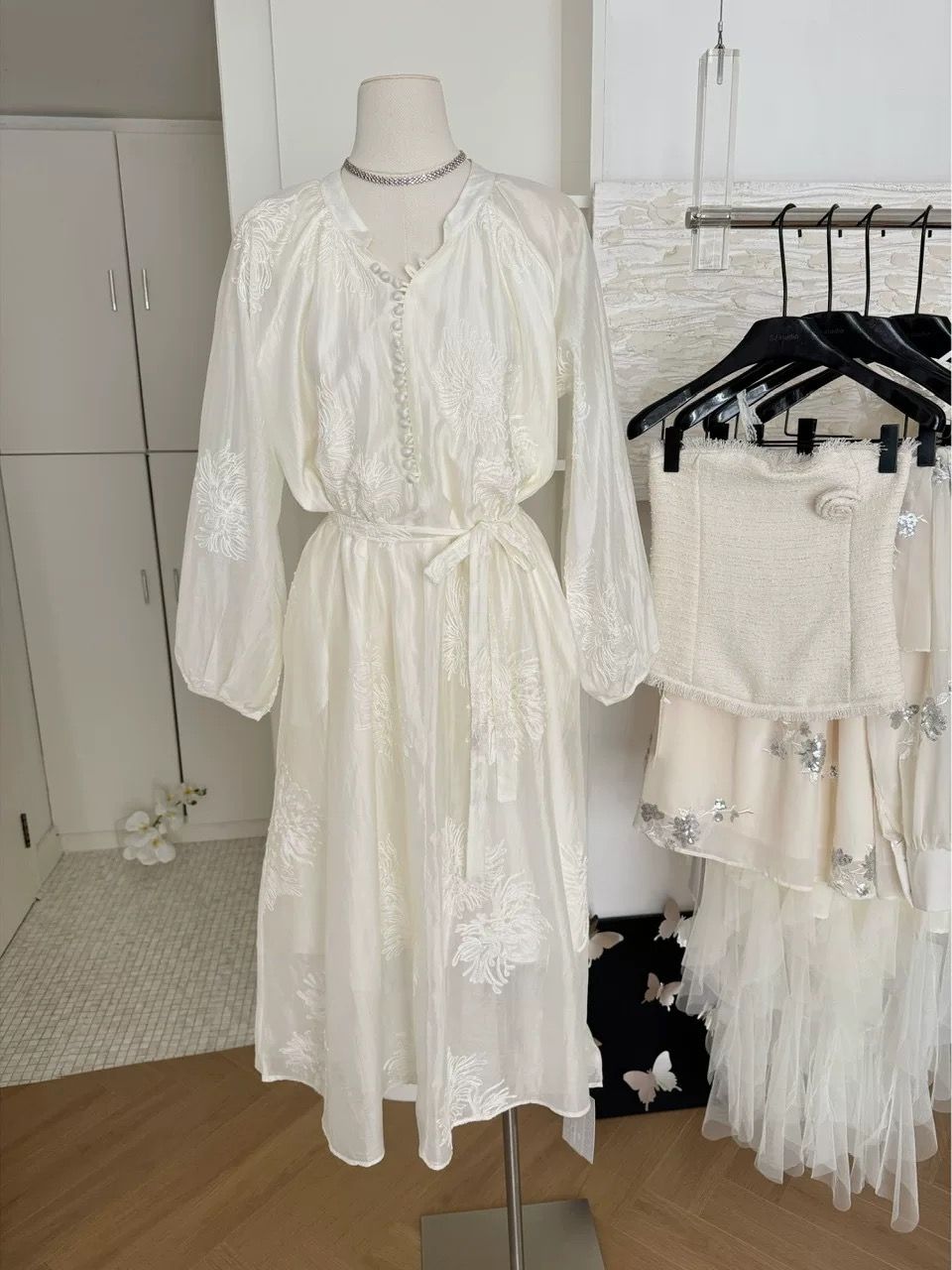 Living for me dress CD1107 image