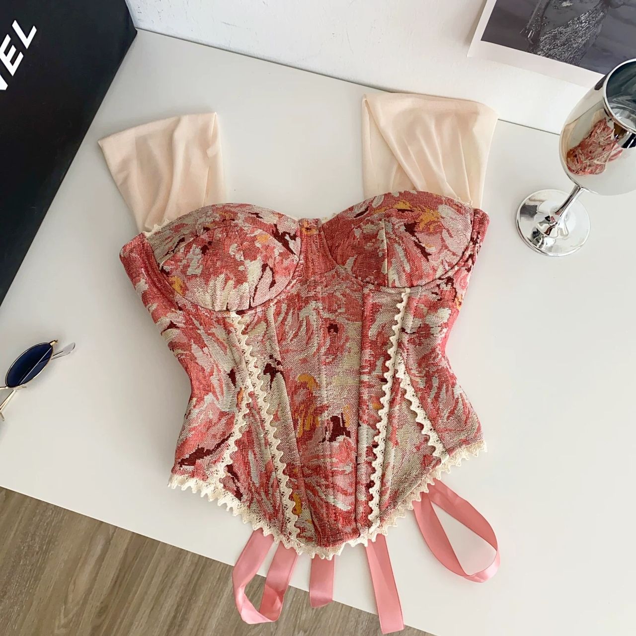 Floral fields top CS187 image