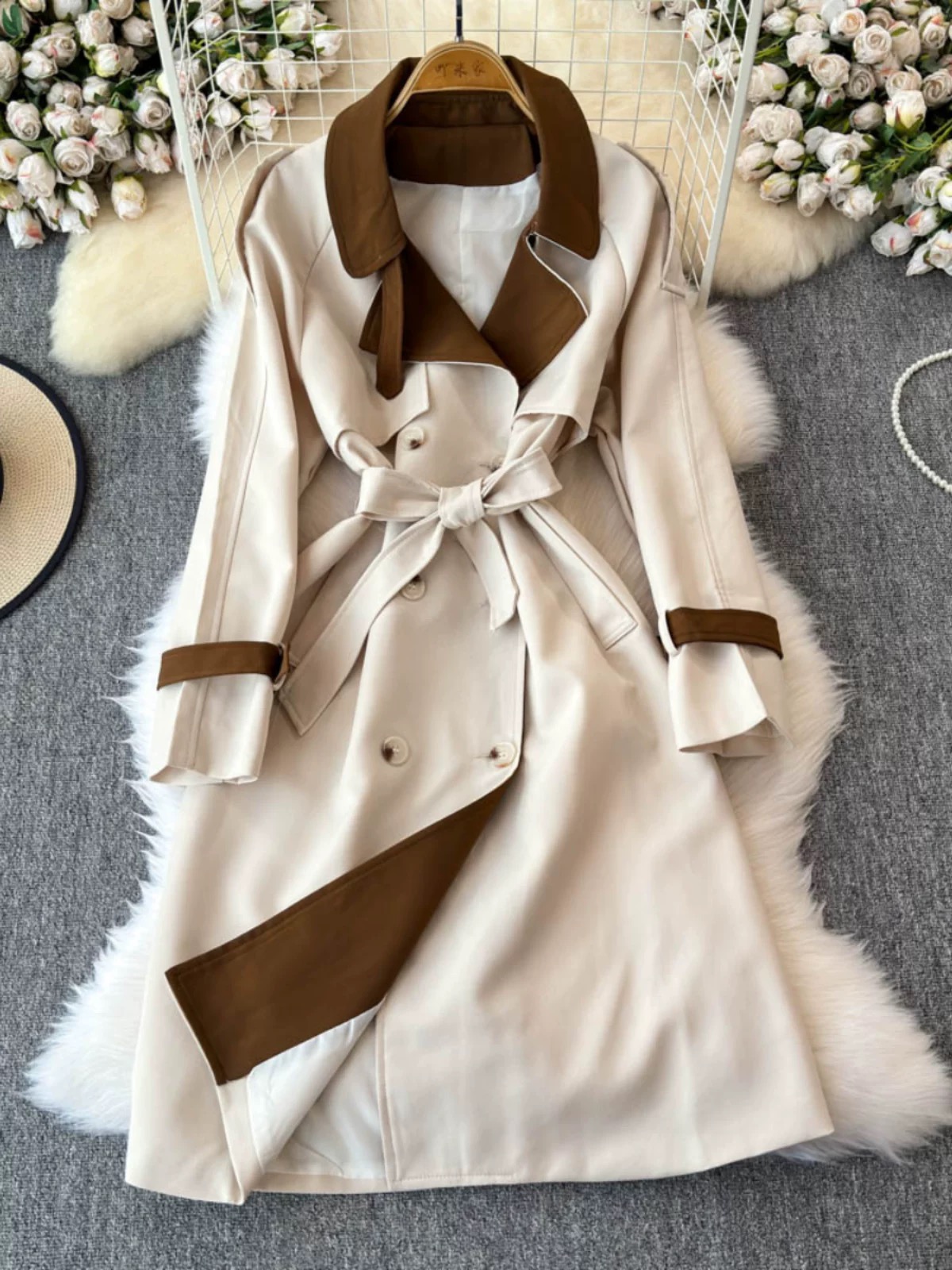 Rosebud trench coat COA168