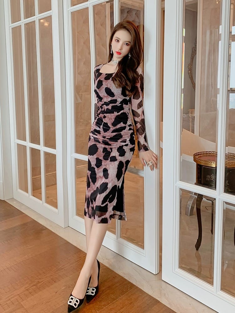 Flaunt your curves dress CBC561 image