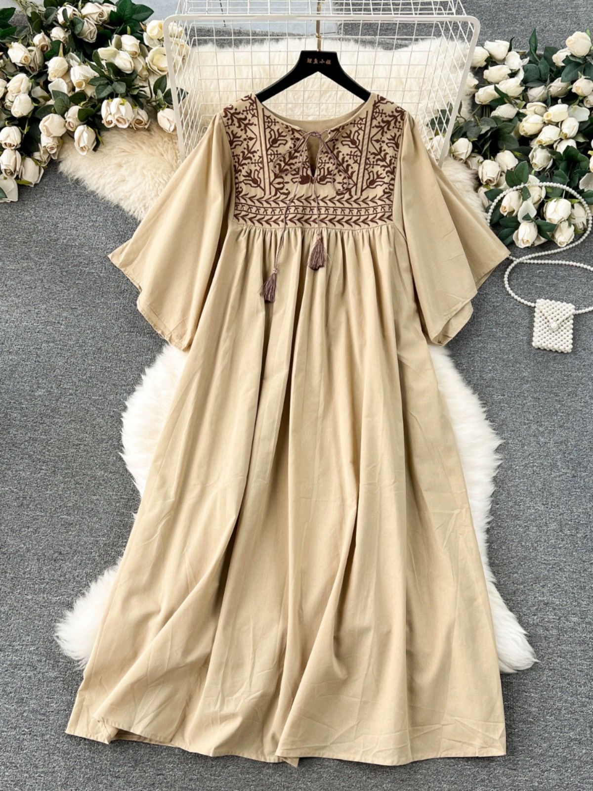Easy glow embroidery dress CD1320 image