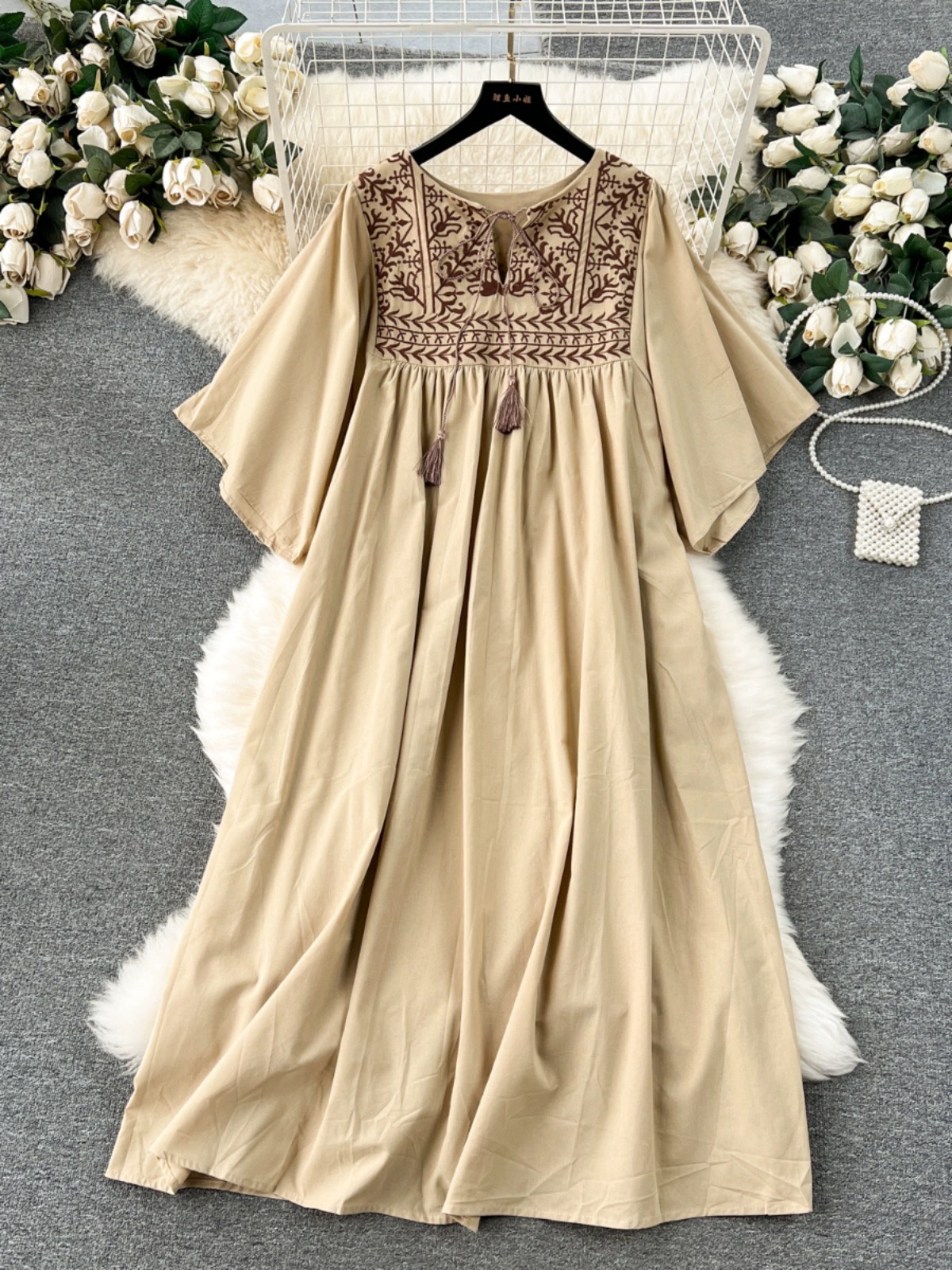 Easy glow embroidery dress CD1320