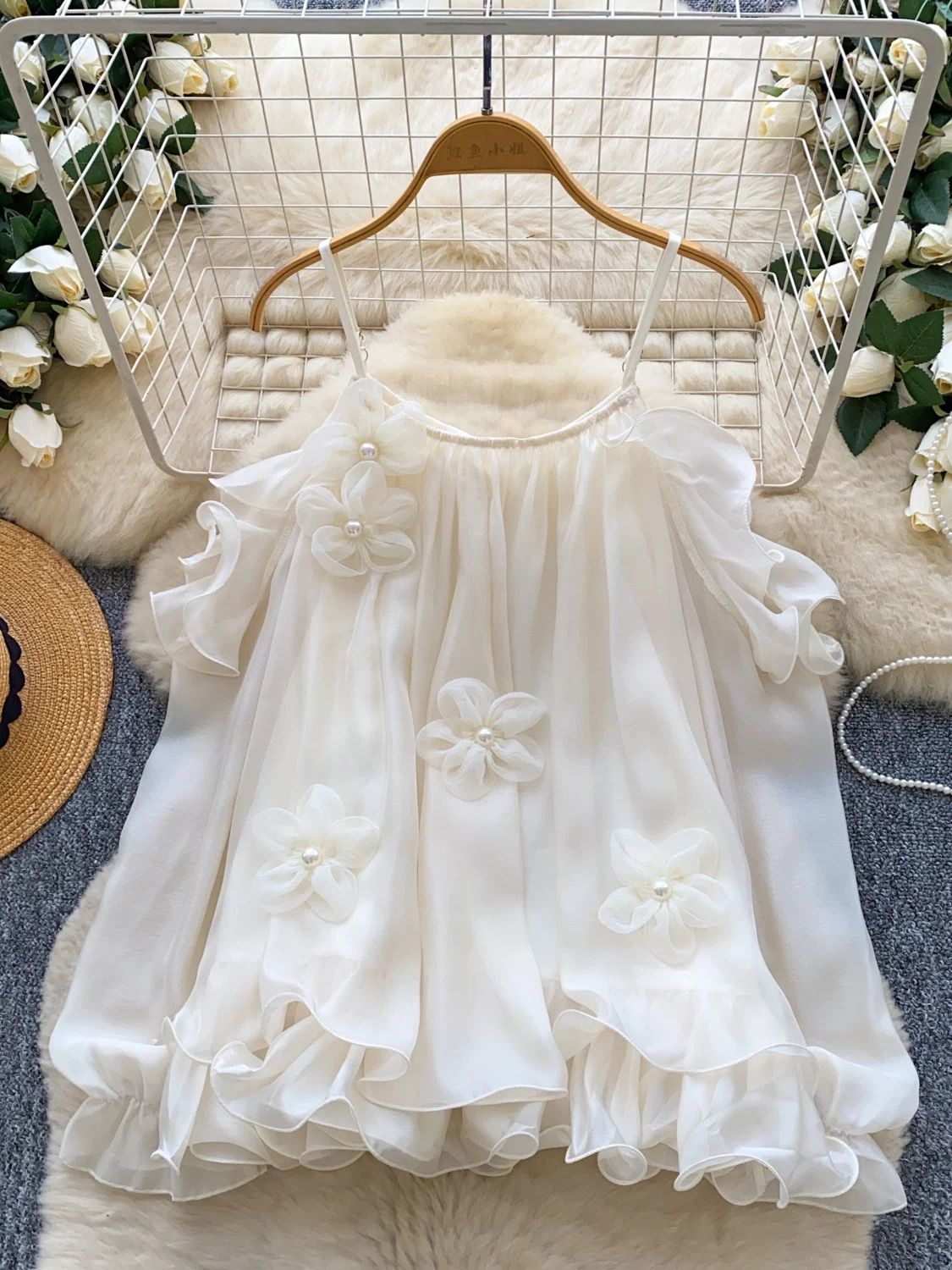 Expensive taste top FTO320 image