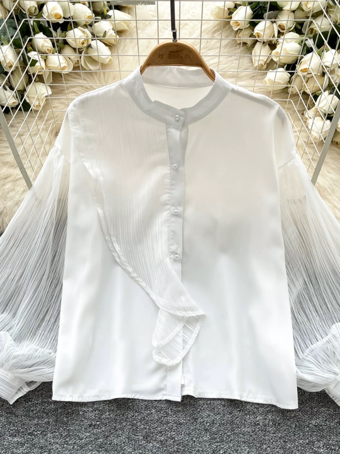 Meet me in Vegas blouse BE367