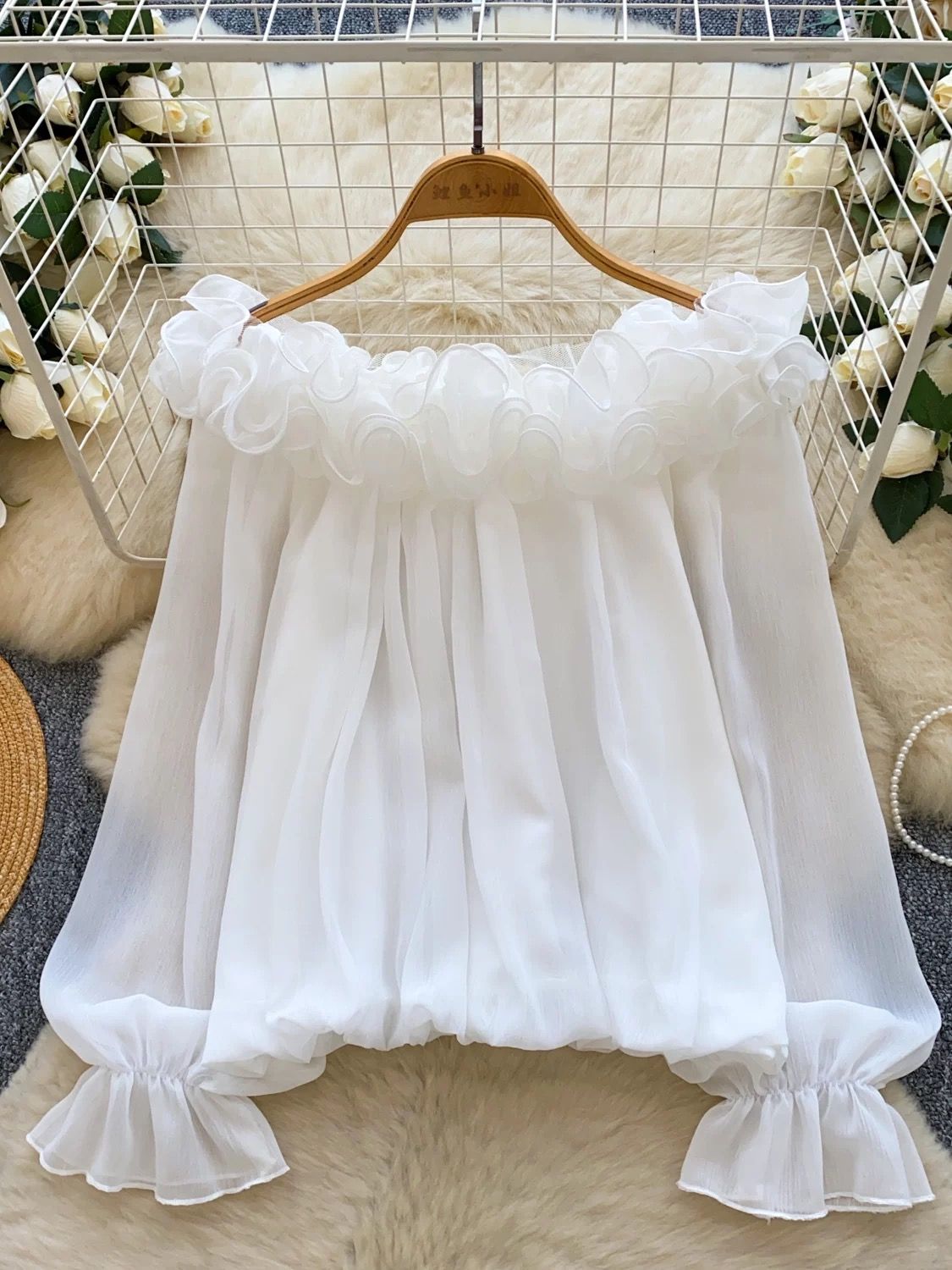 Bidding my time blouse BE431 image